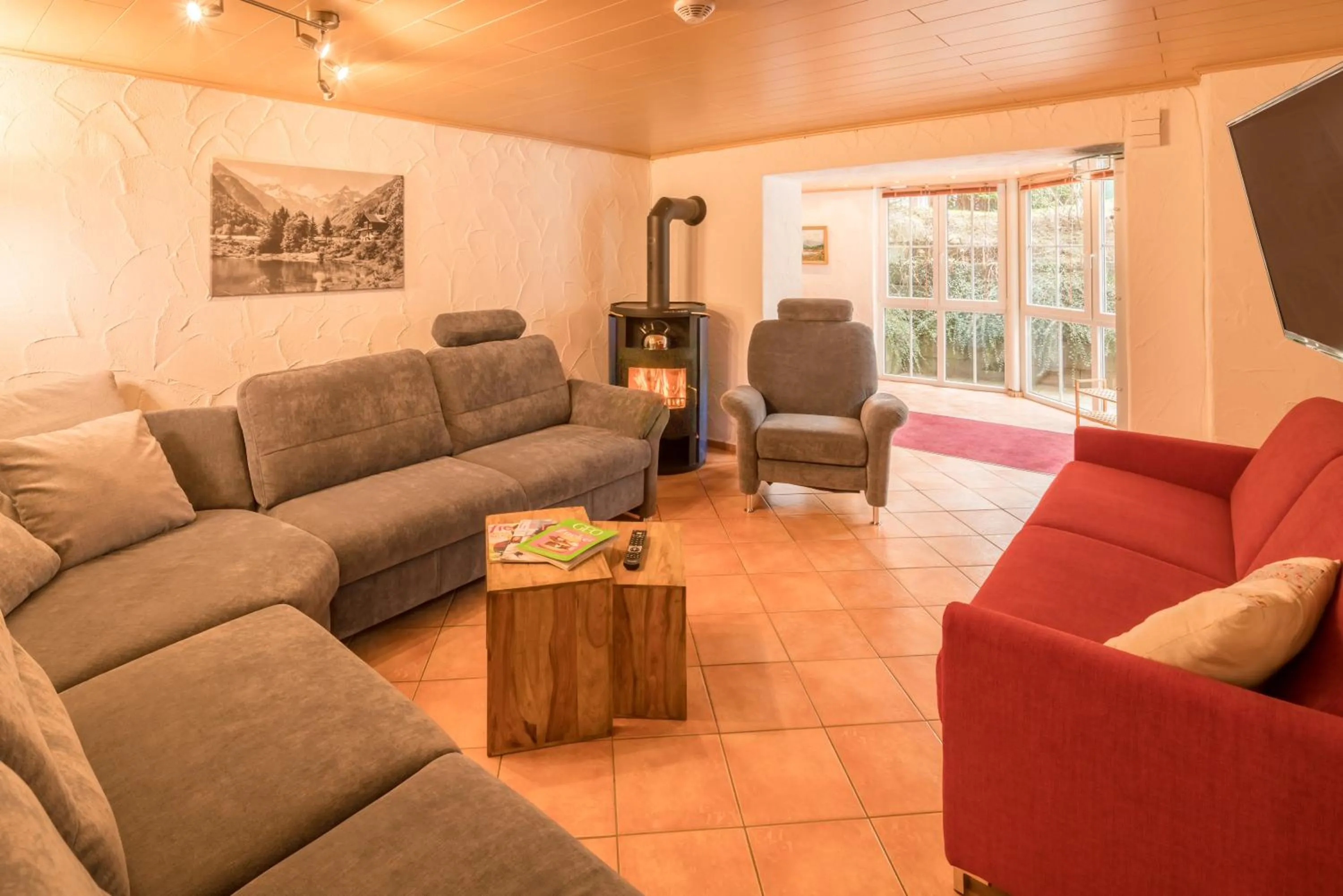 TV and multimedia in Ferienhotel Sonnenheim