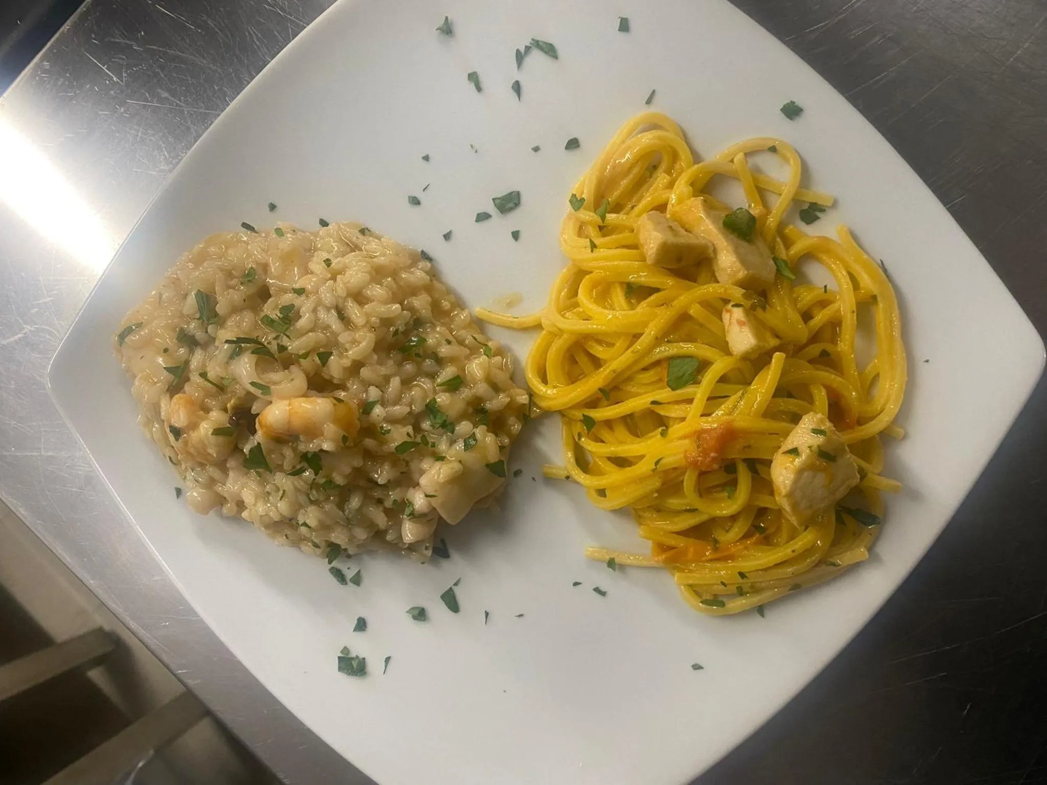 Restaurant/places to eat in Hotel Paladini