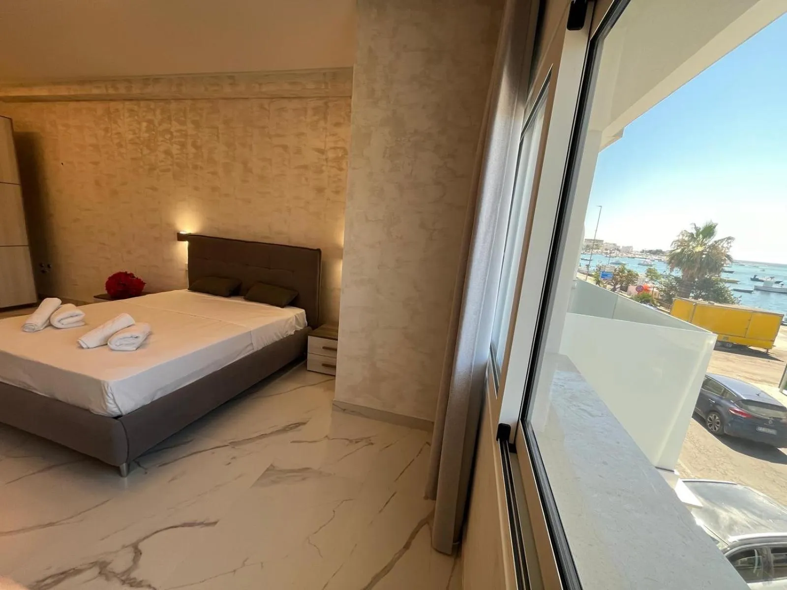 View (from property/room), Bed in Hotel Paladini