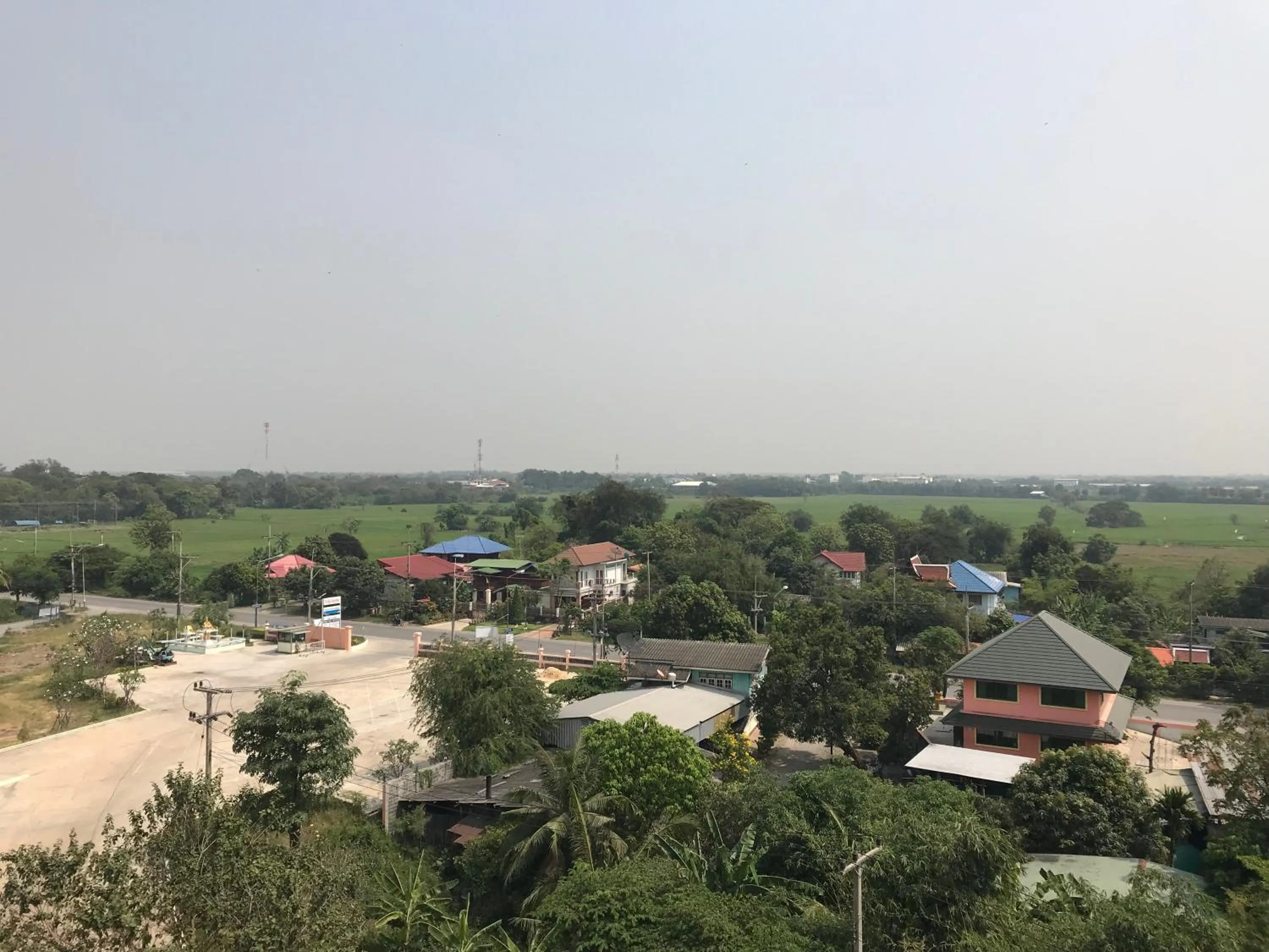 Street view in Toh Buk Seng Ayutthaya Hotel