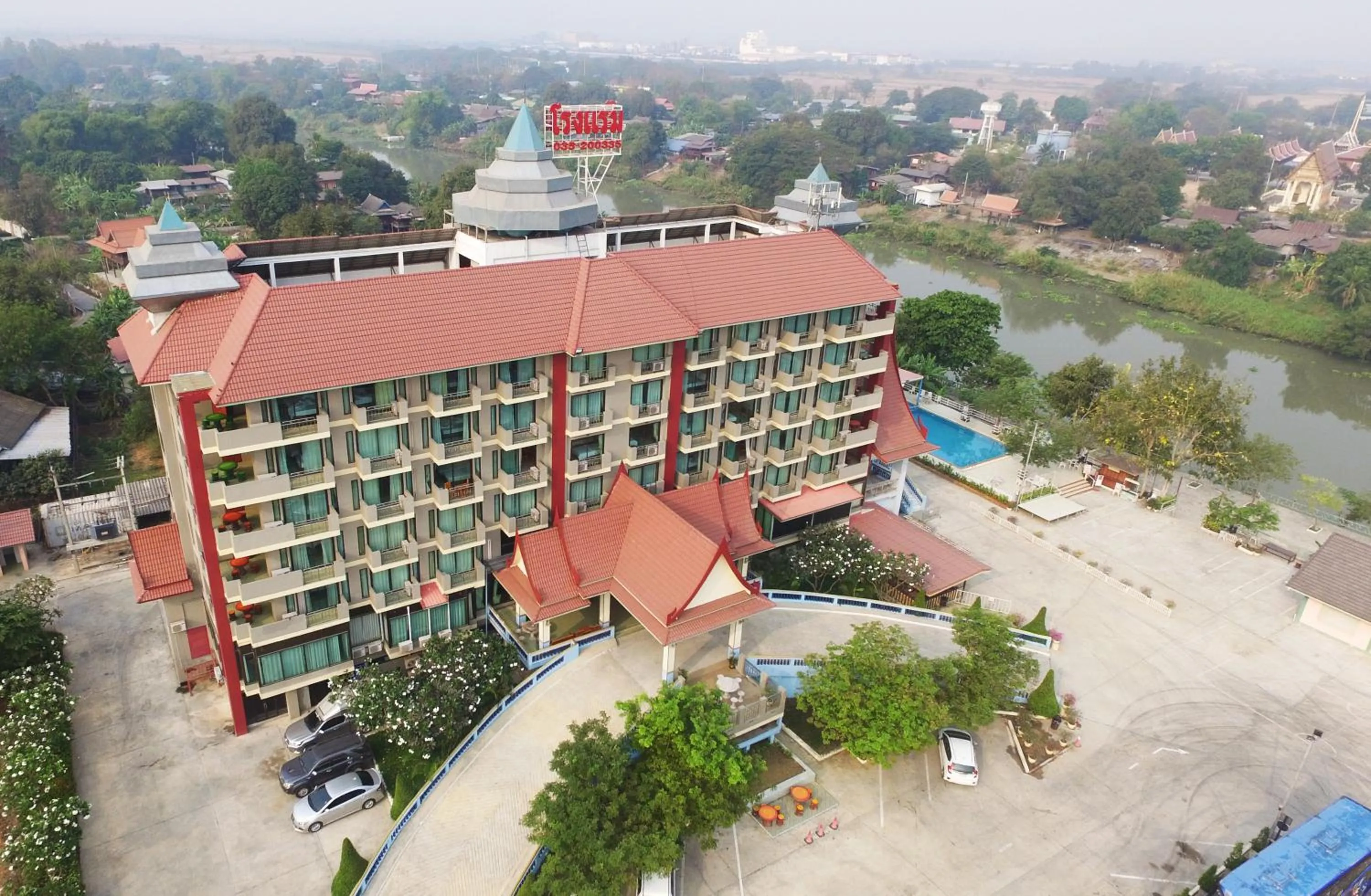 Property building in Toh Buk Seng Ayutthaya Hotel