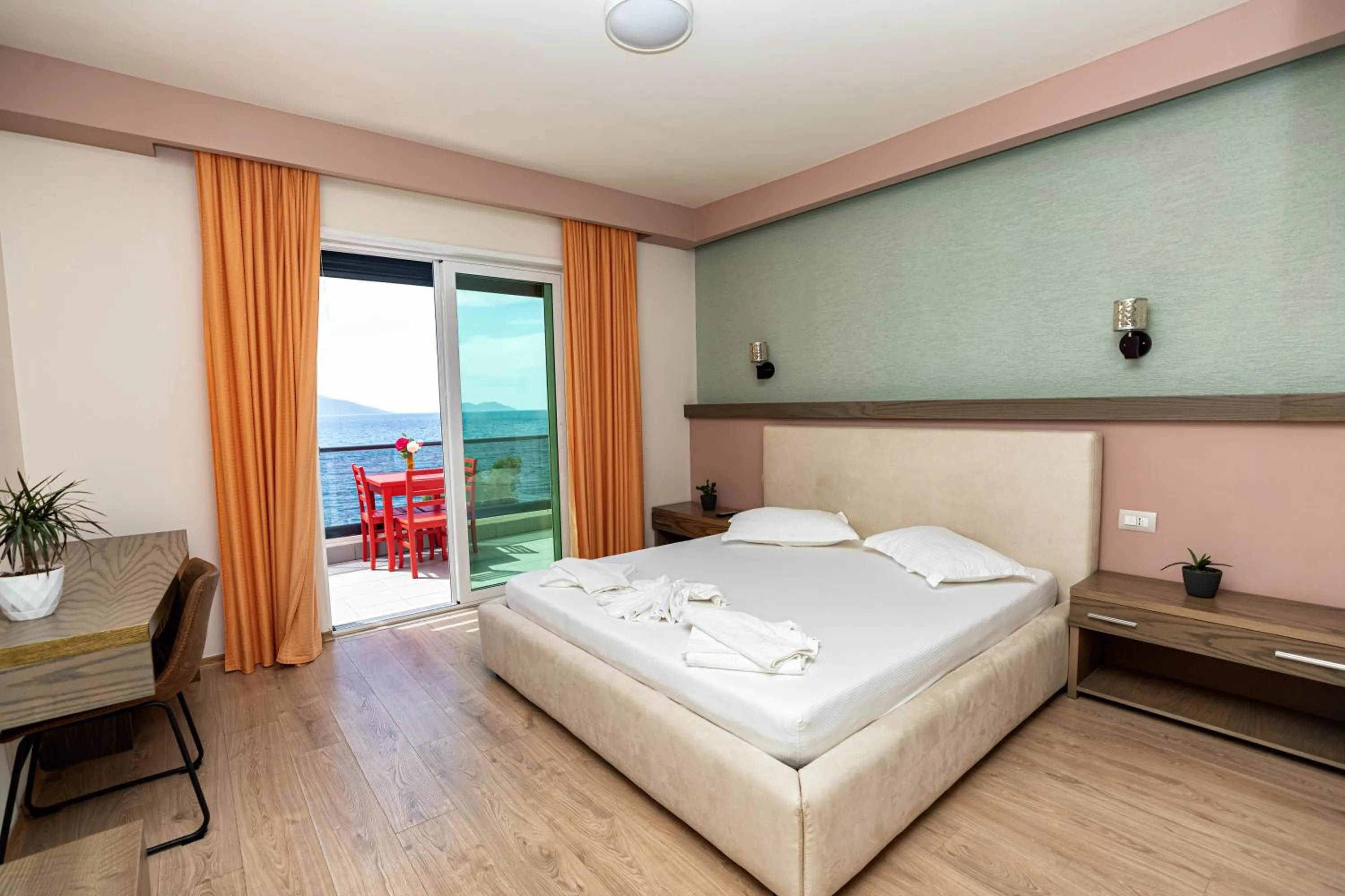 Photo of the whole room, Bed in Hotel Picasso