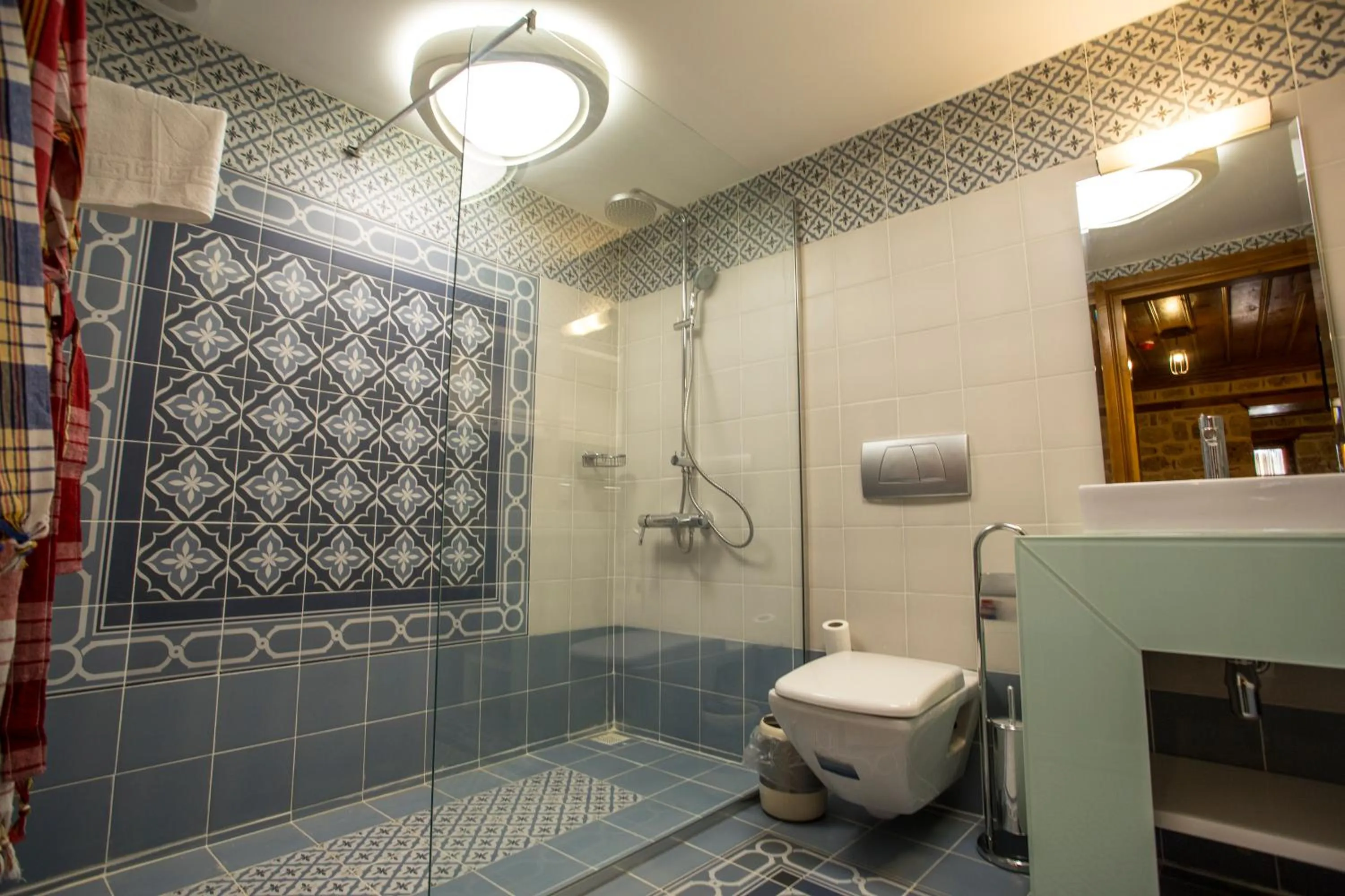 Bathroom in Char Me Hotel