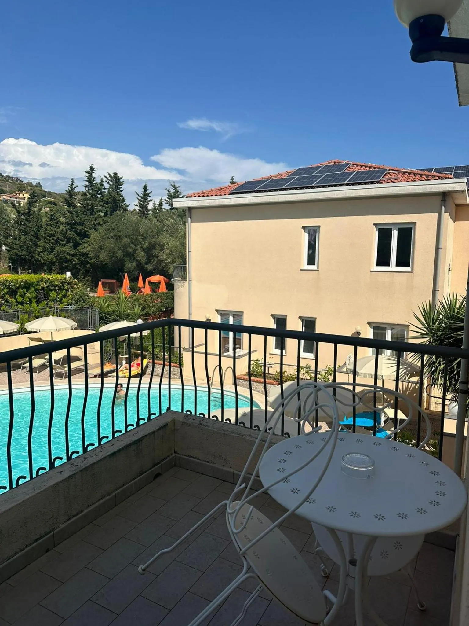 Pool view in Hotel America