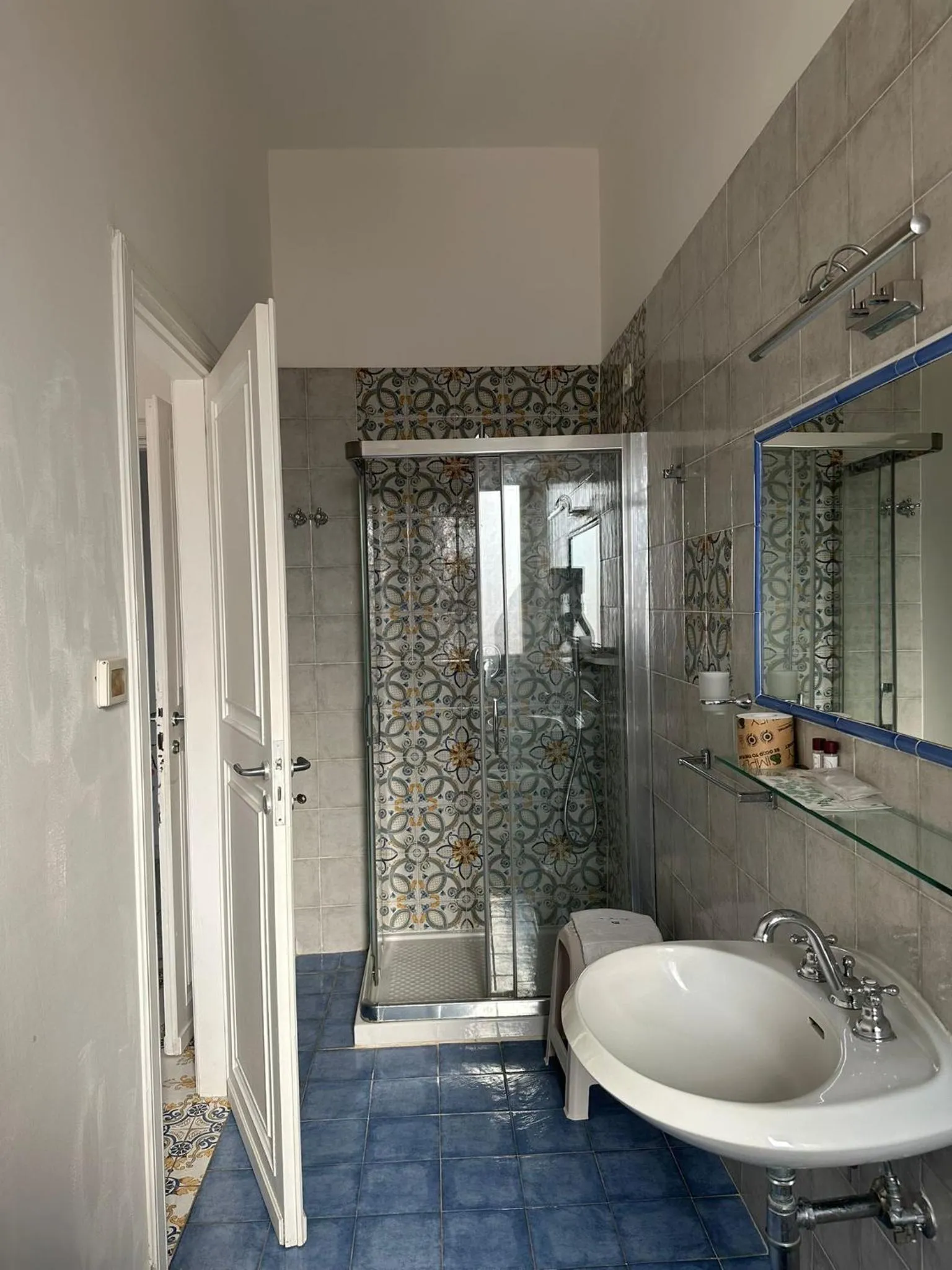 Toilet in Hotel America