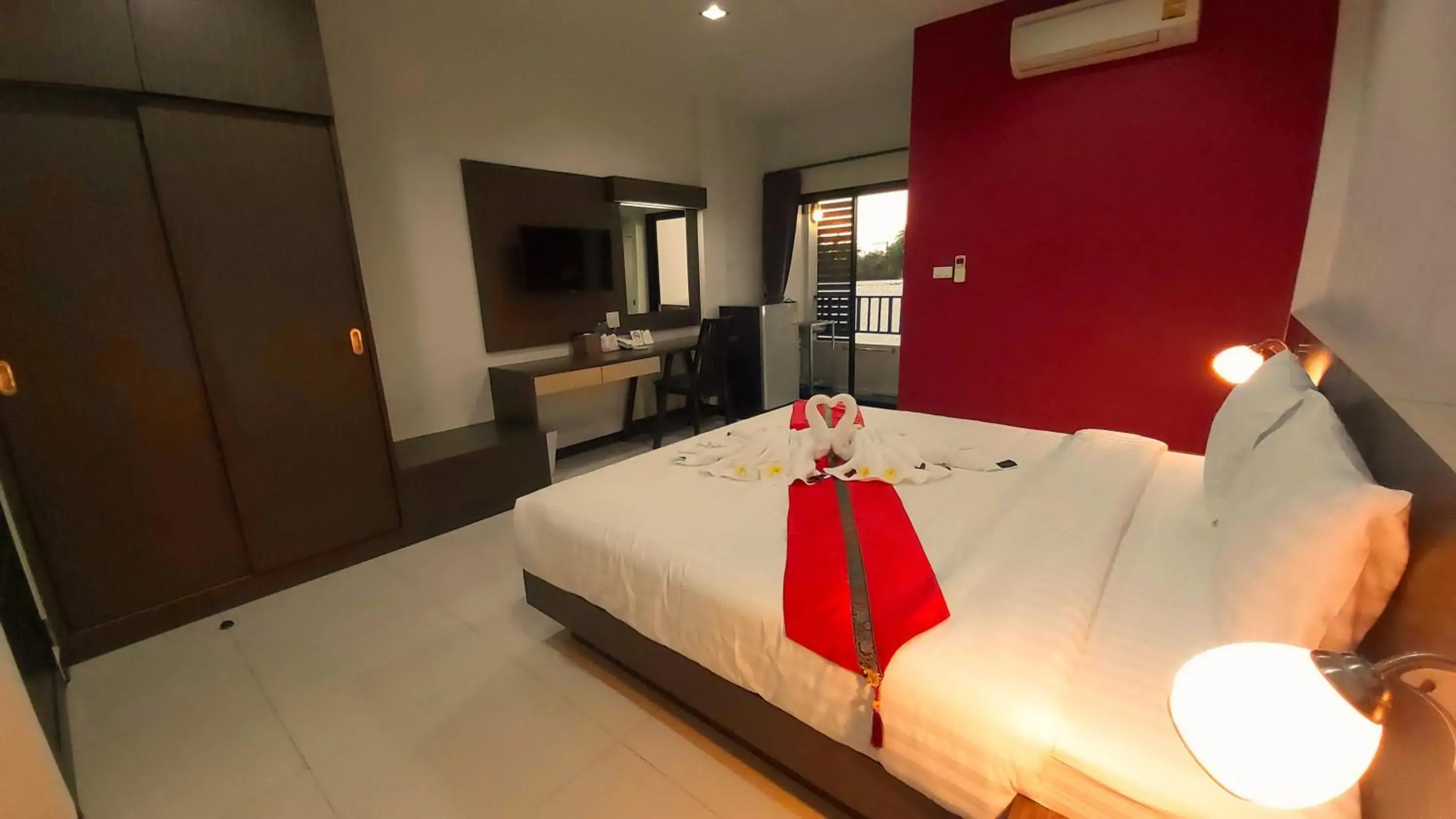 Double Room with Private Bathroom in The Siri Place Double Room with Private Bathroom in The Siri Place