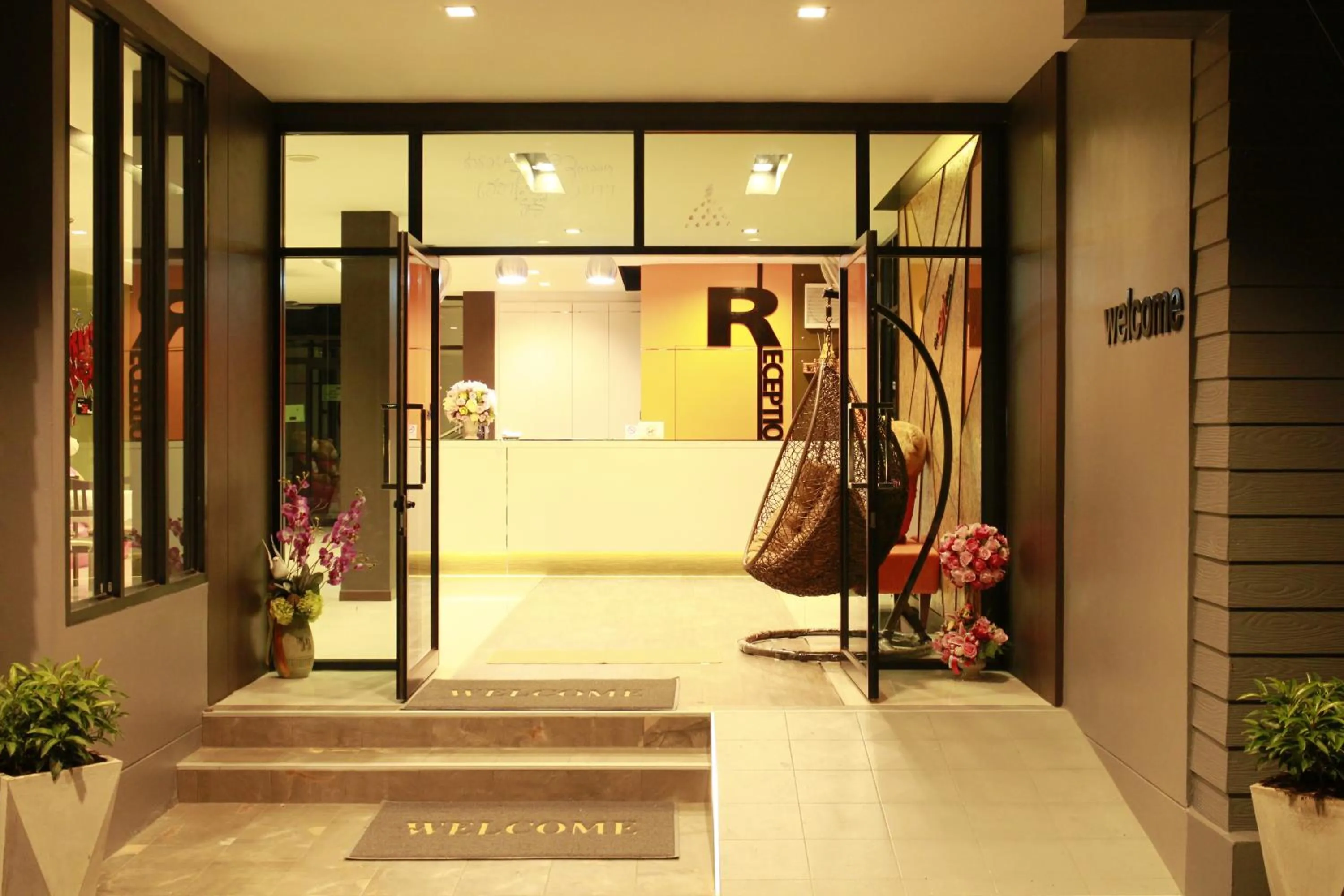 Facade/entrance in The Siri Place