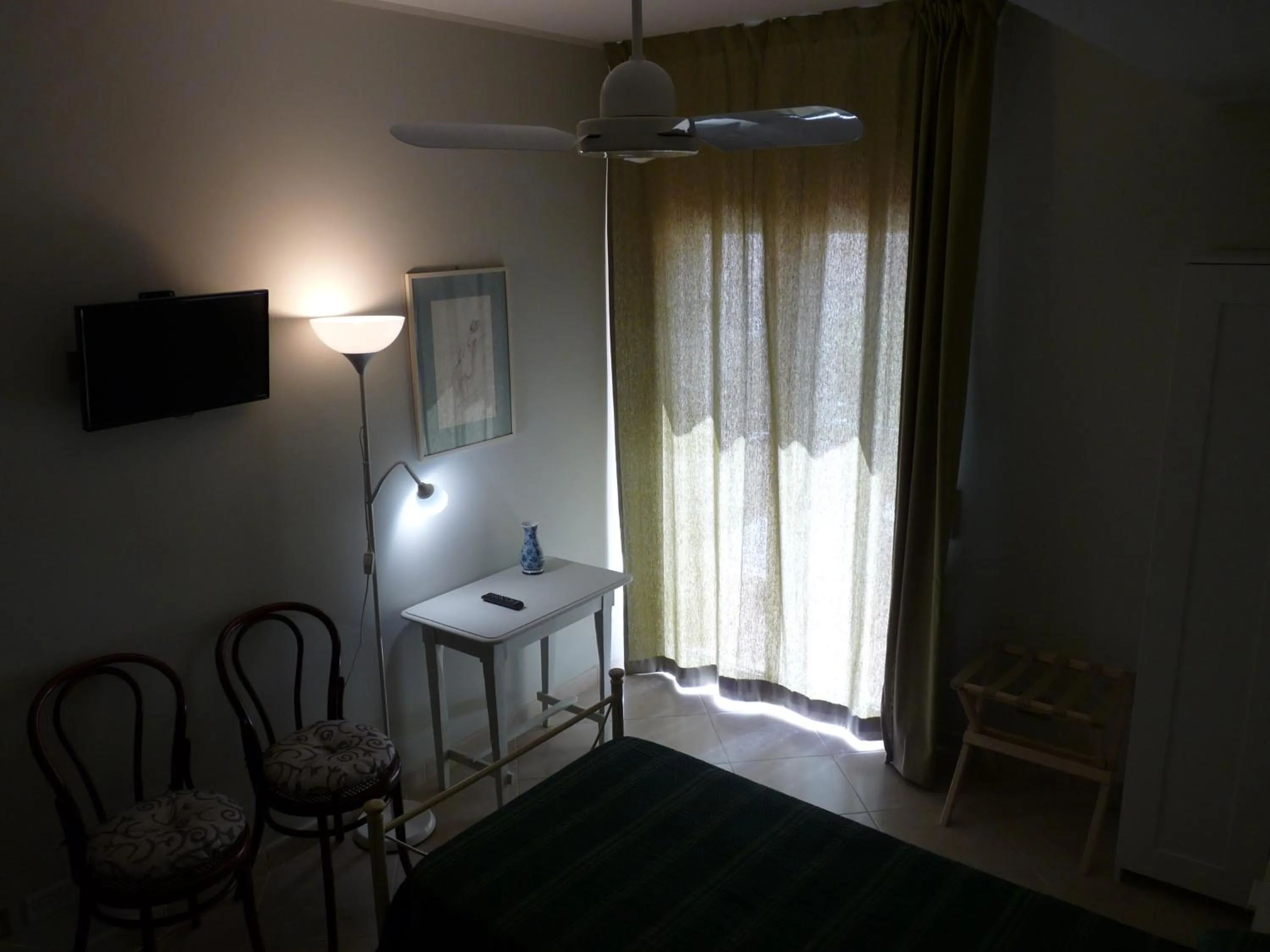 Photo of the whole room in B&B del Corso