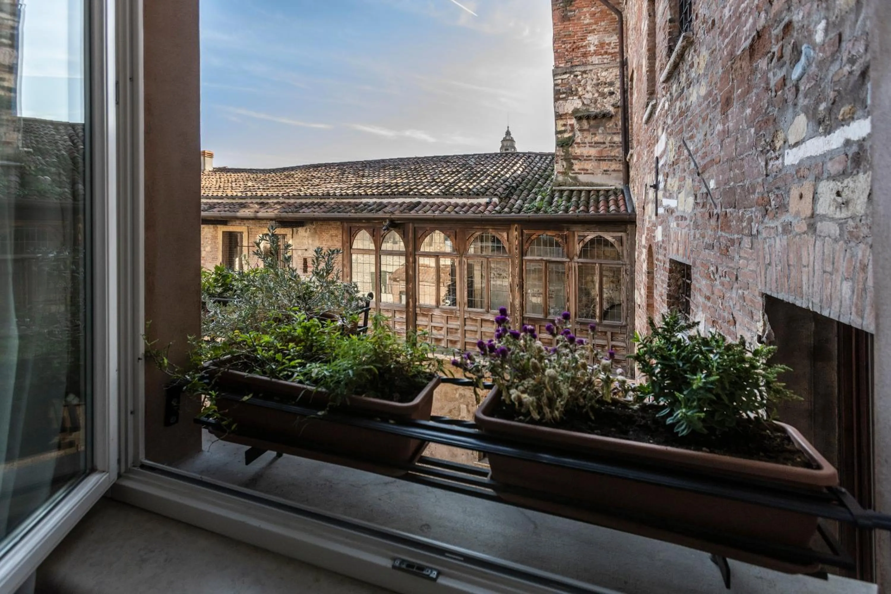 Inner courtyard view in Relais Balcone di Giulietta