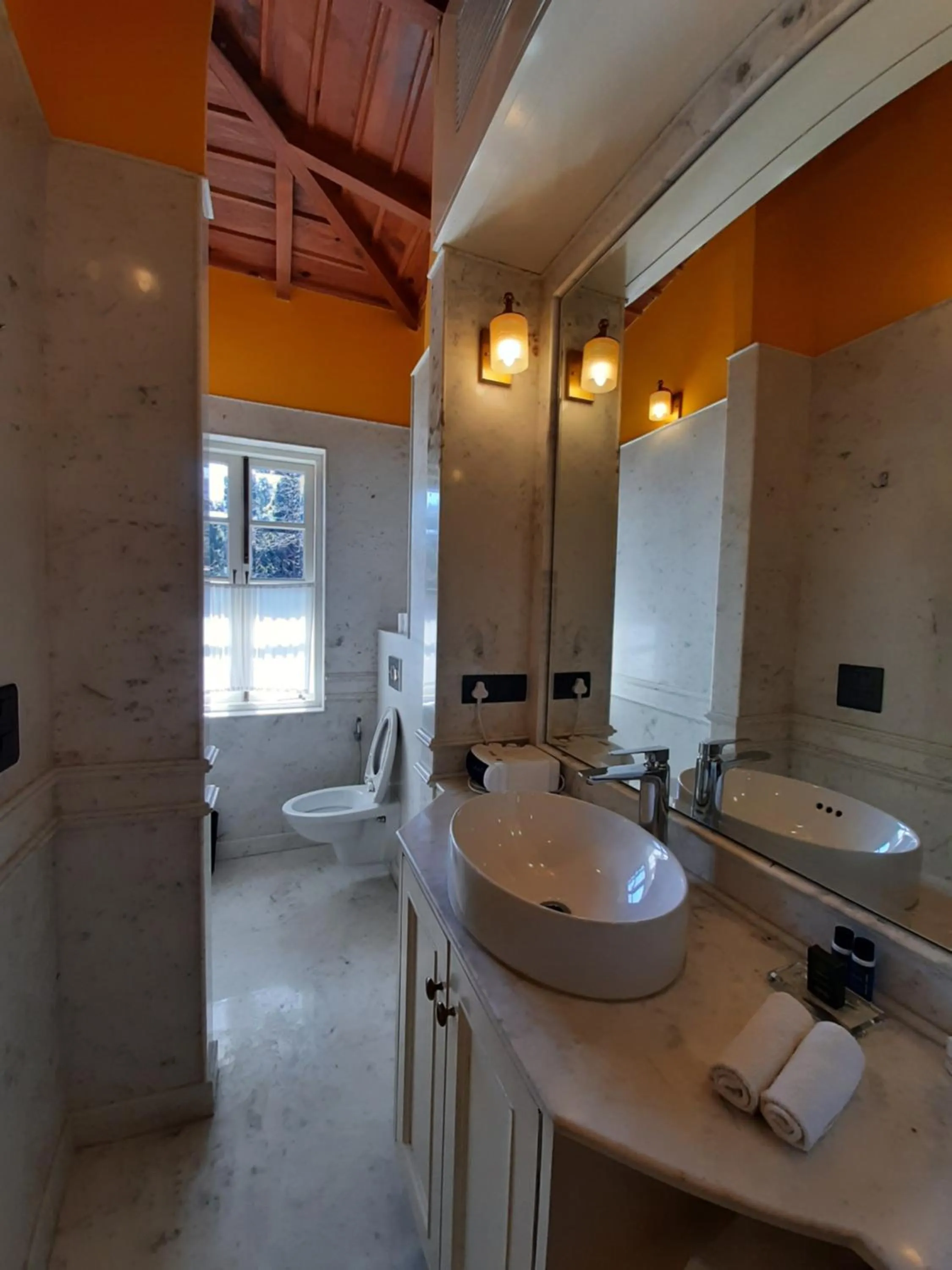 Bathroom in Abbotsford Prasada Bhawan