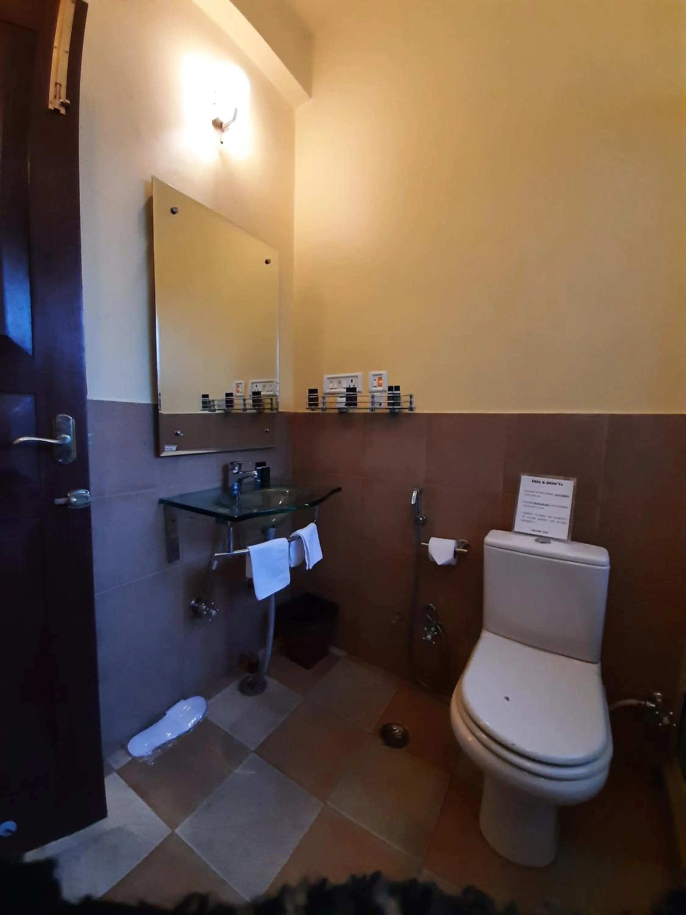 Bathroom in Abbotsford Prasada Bhawan