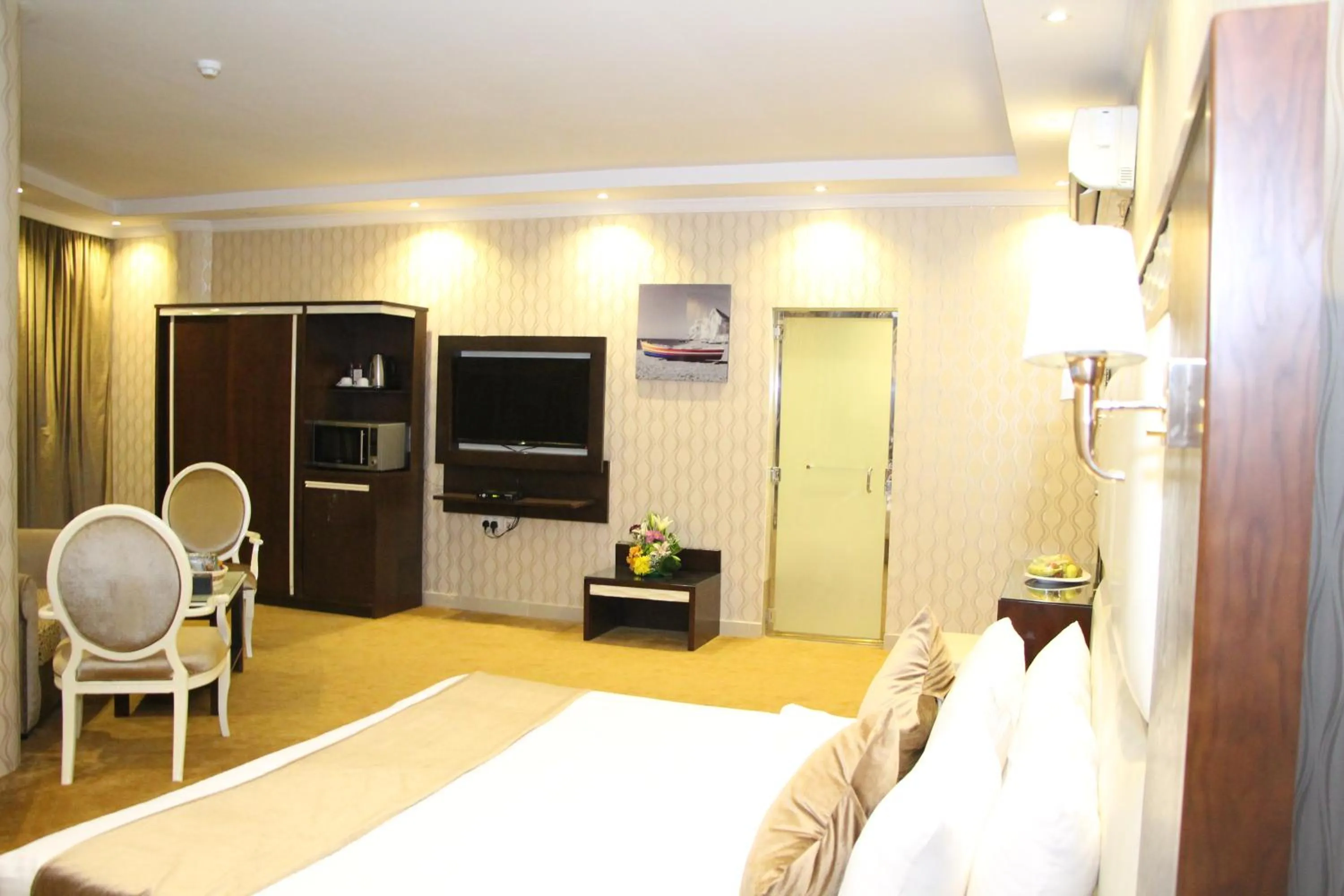 Bed in Al Muhaidb Residence Al Dowally