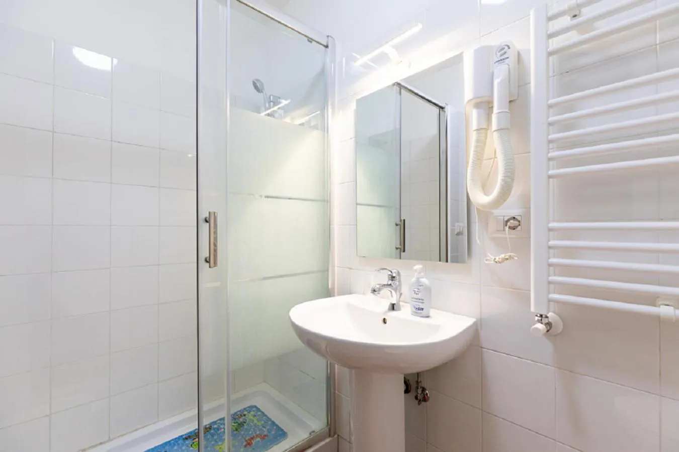 Toilet in Roma Enrico Guesthouse