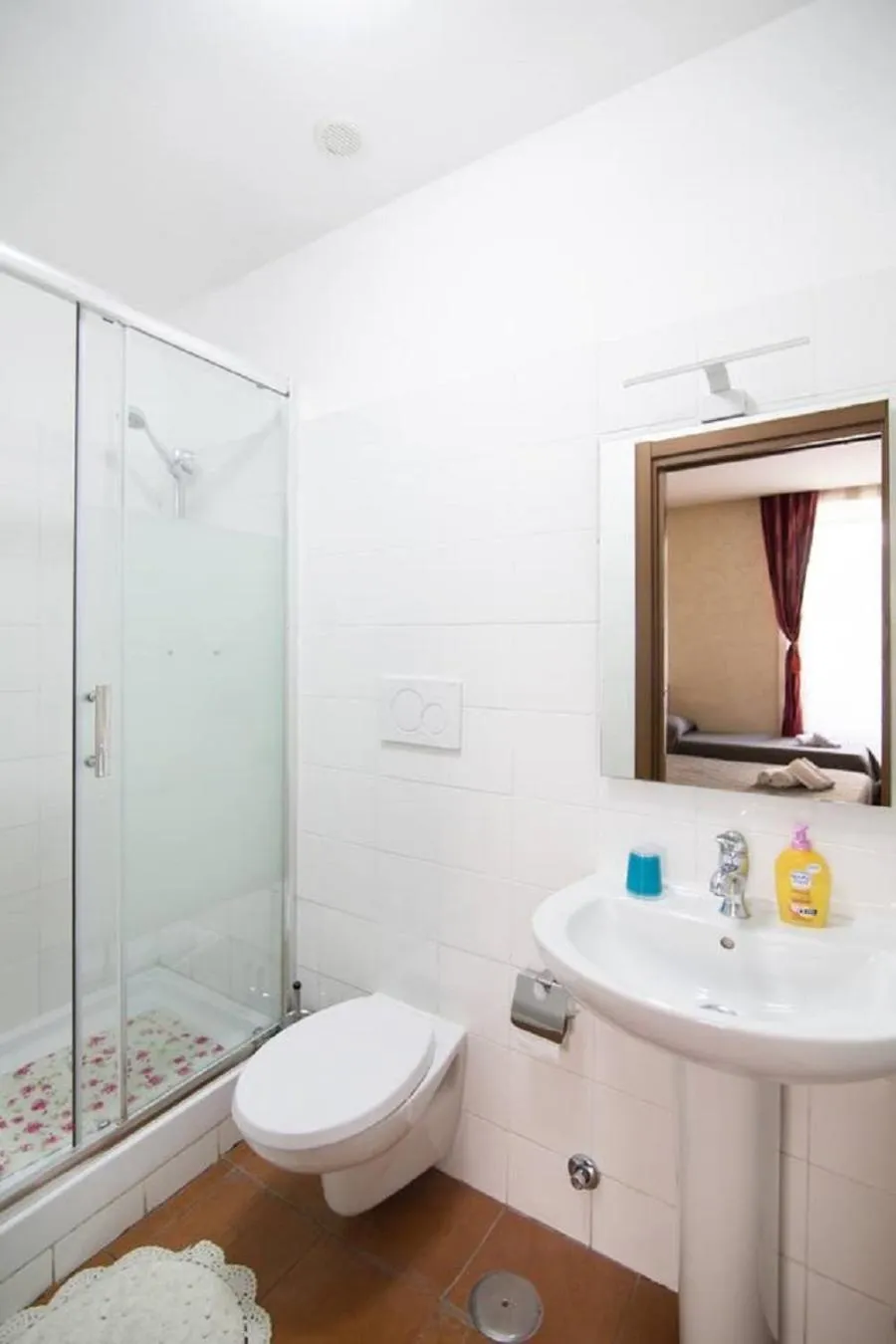 Toilet in Roma Enrico Guesthouse