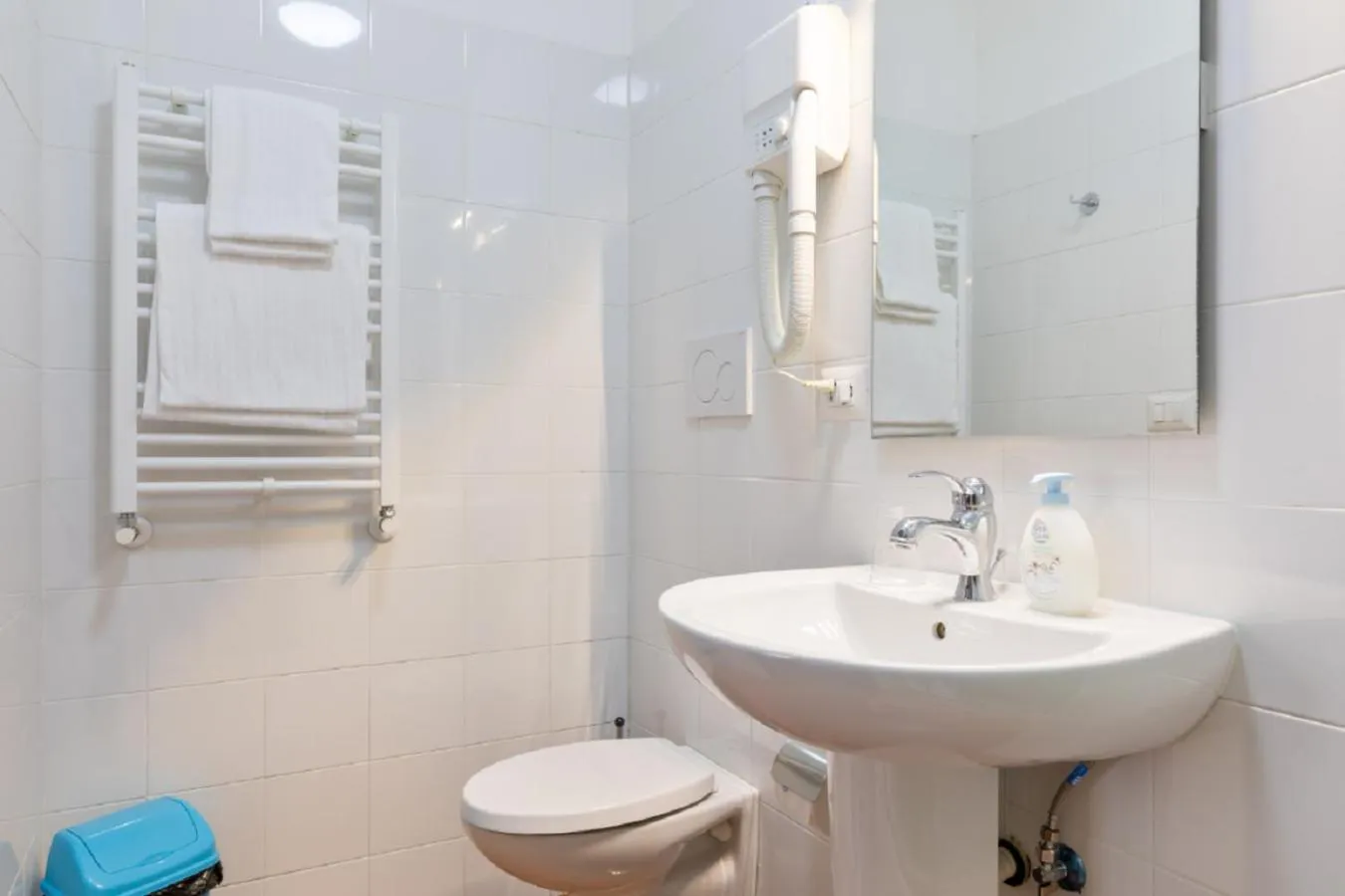 Toilet in Roma Enrico Guesthouse