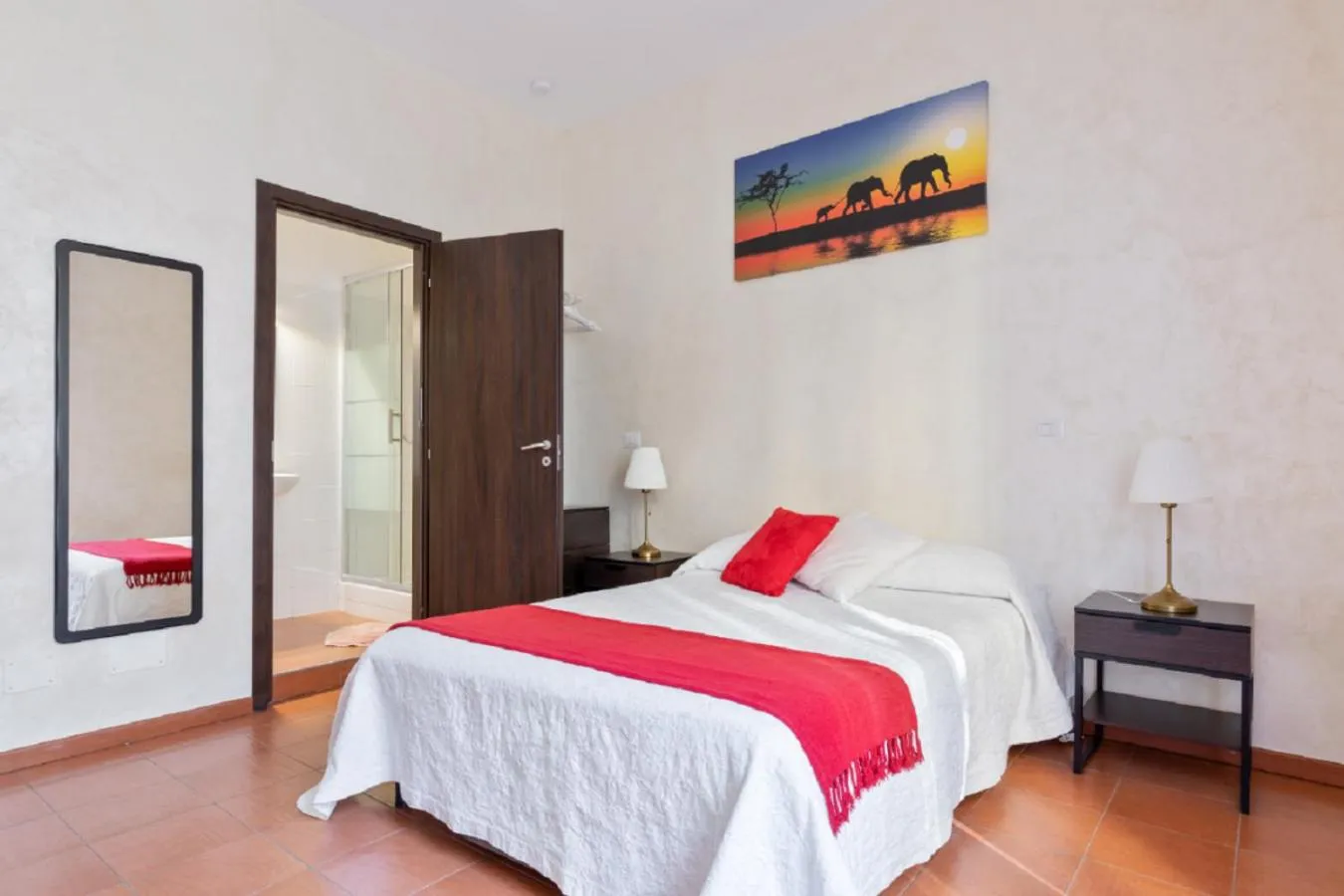 Photo of the whole room, Bed in Roma Enrico Guesthouse