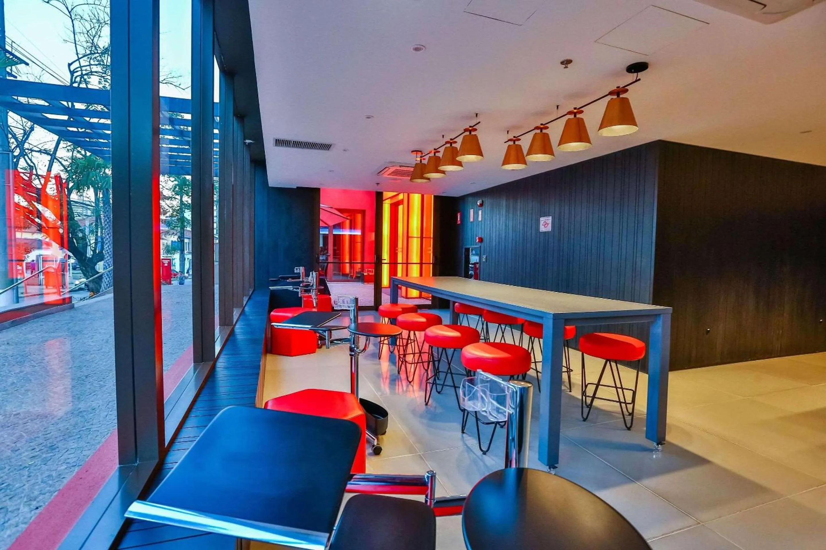 Meeting/conference room in Radisson RED Campinas