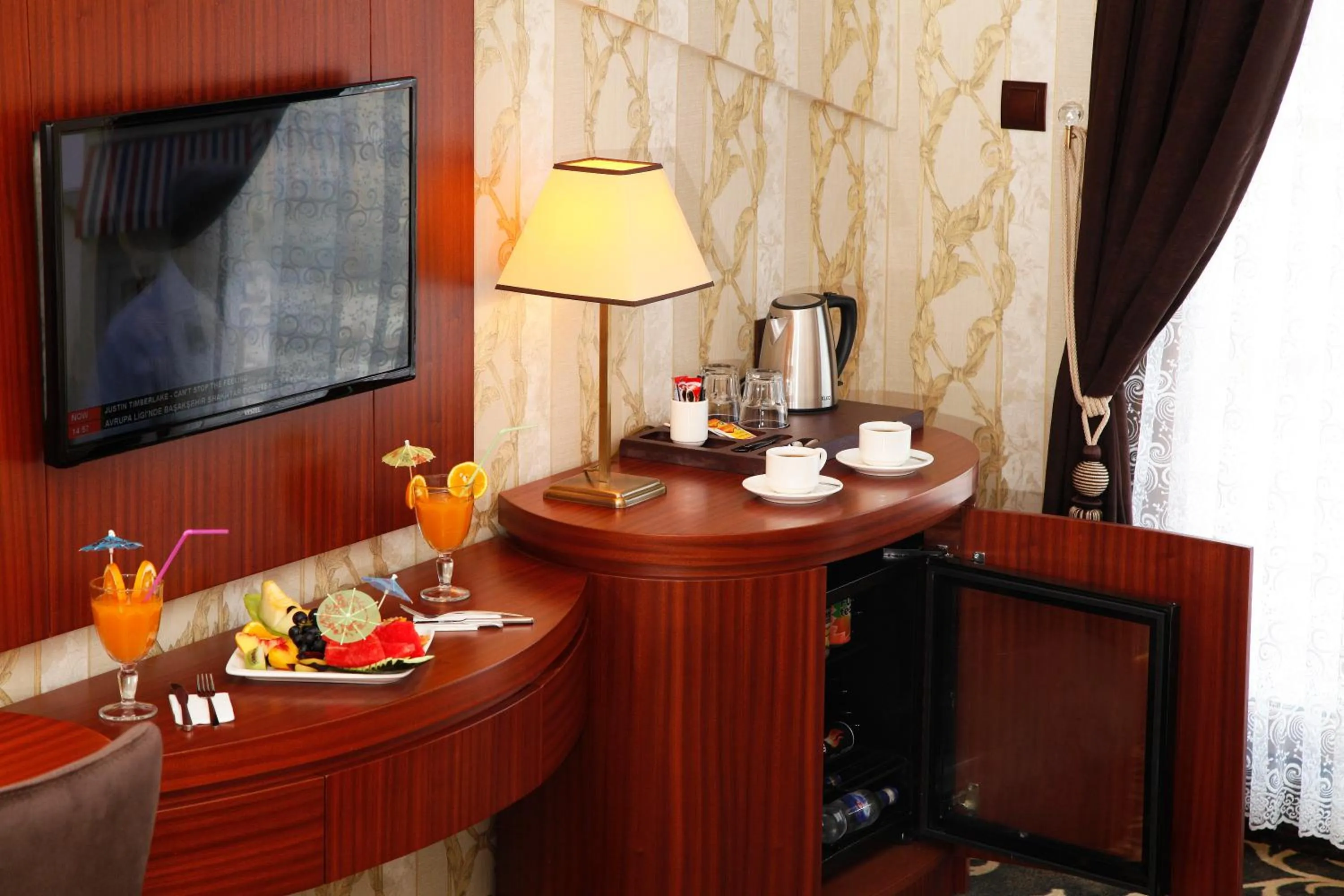 Property building in Grand Vuslat