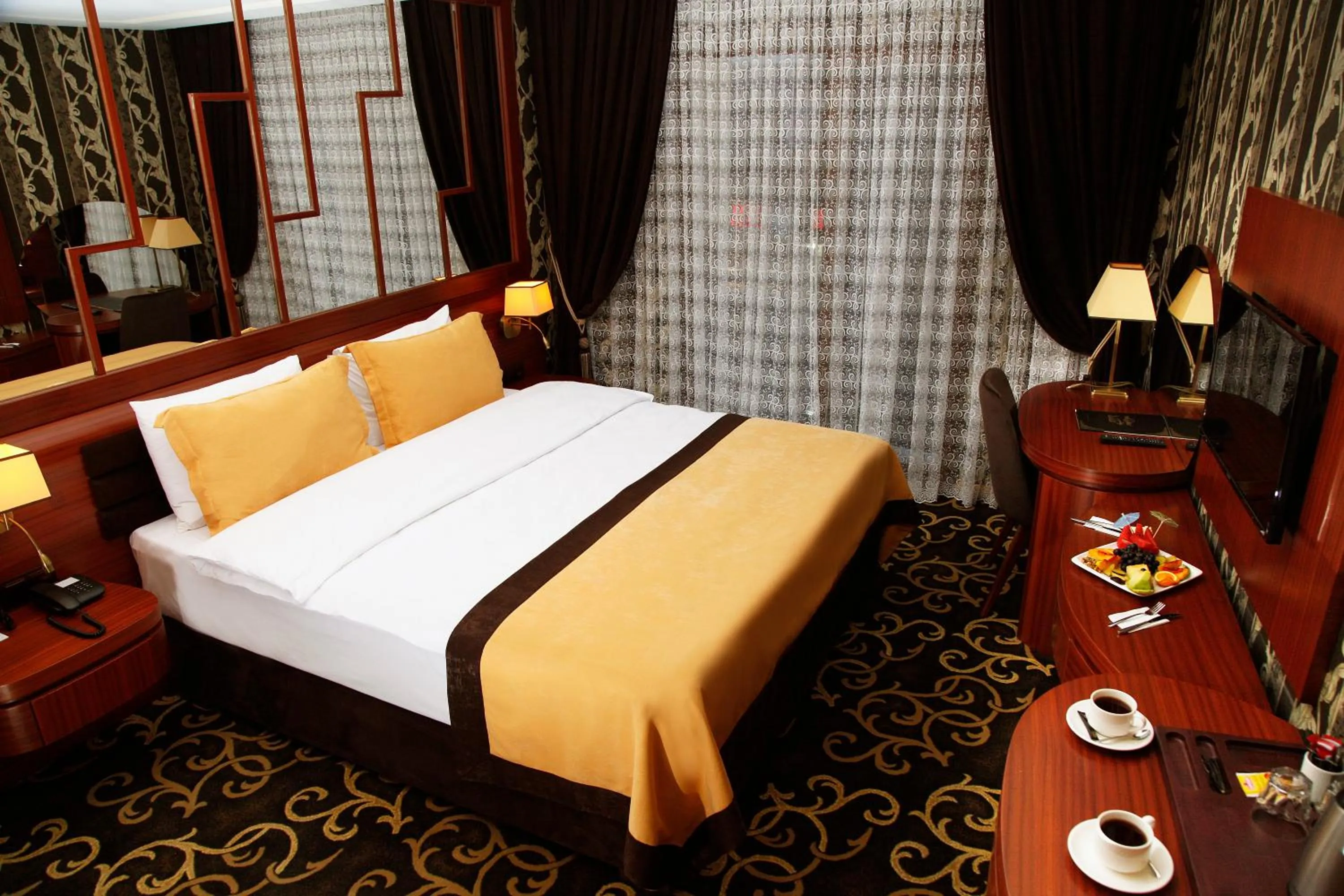 Bedroom, Bed in Grand Vuslat