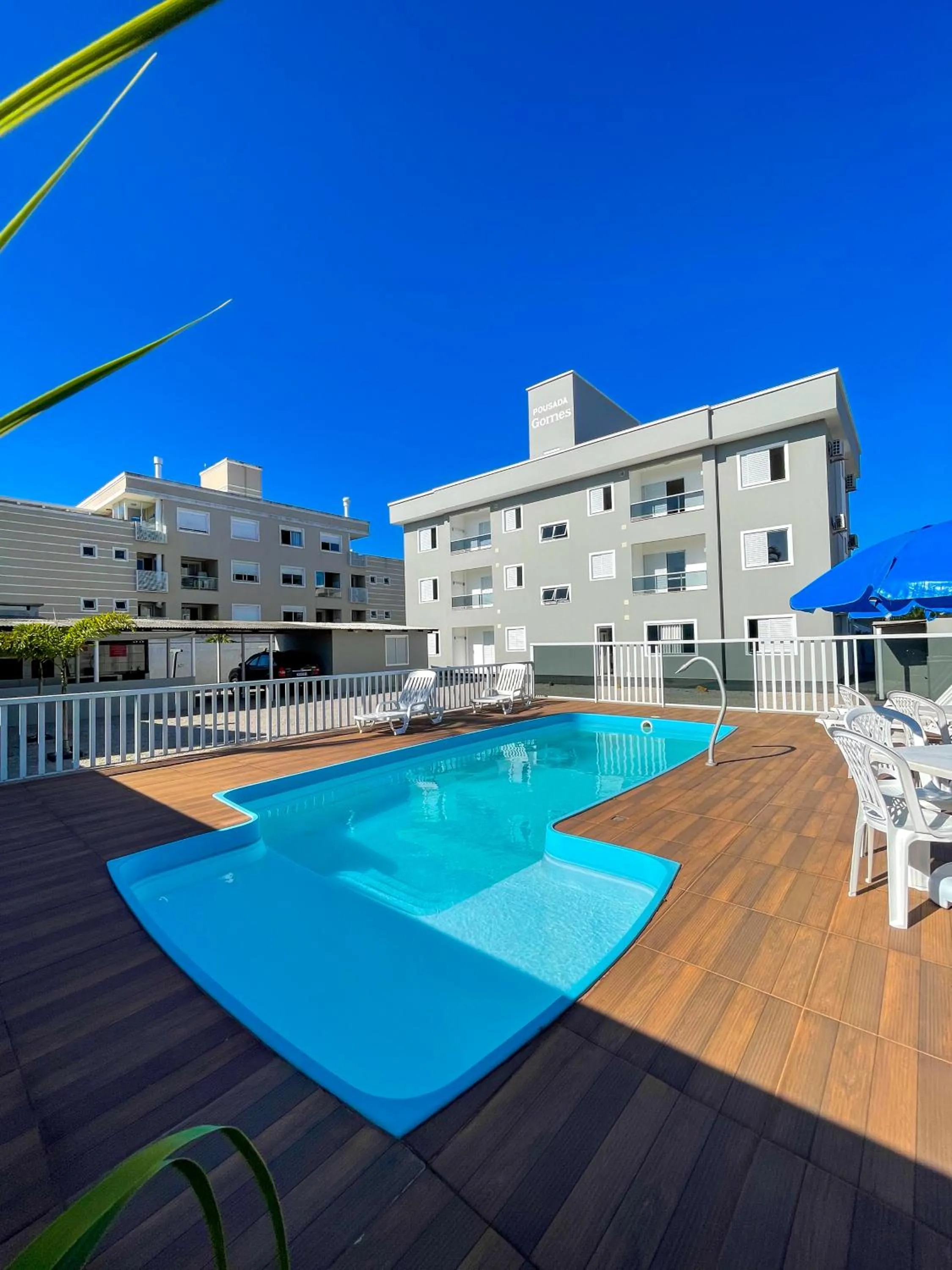 Pool view in Pousada Gomes