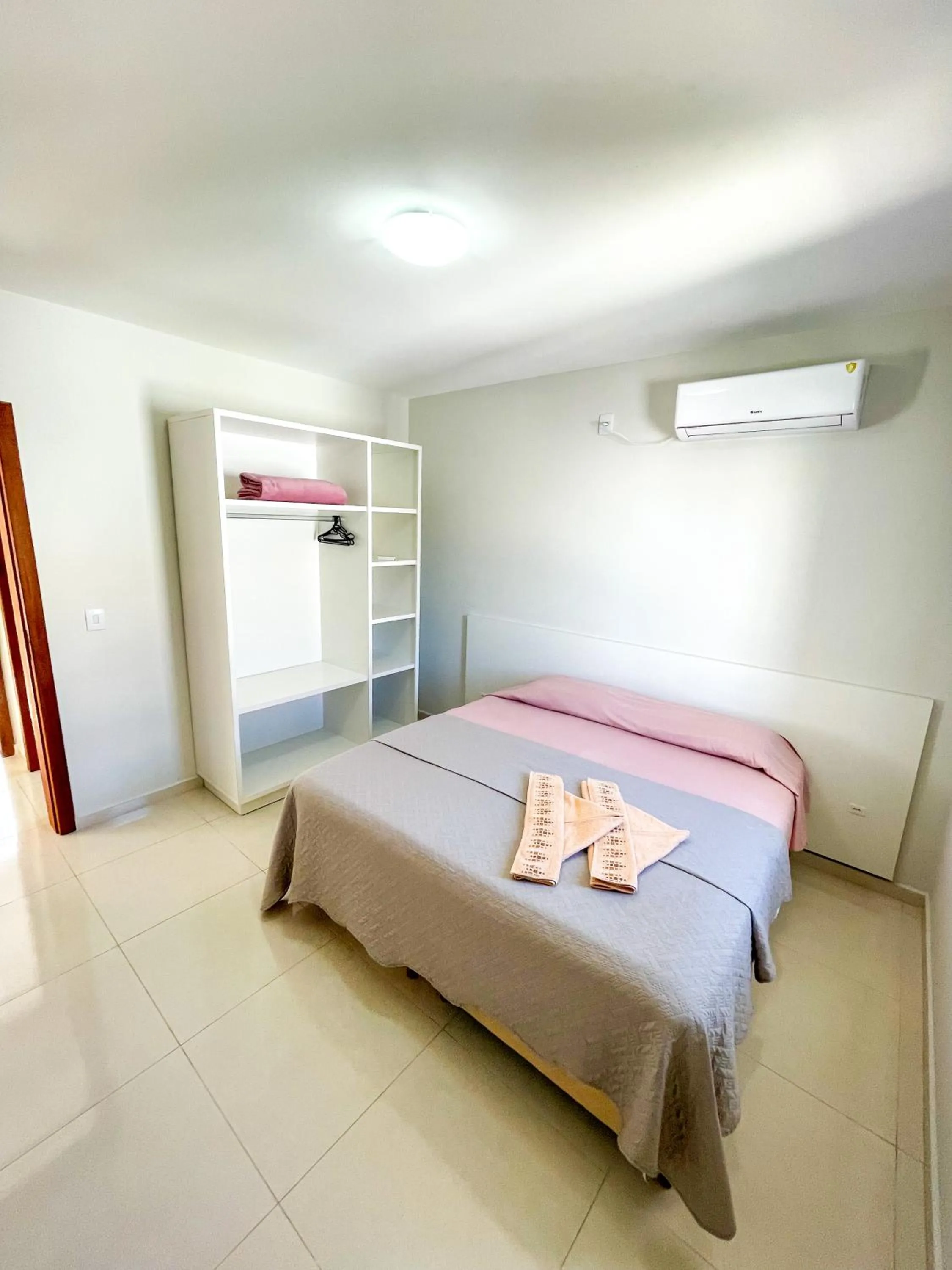 Bedroom, Bed in Pousada Gomes