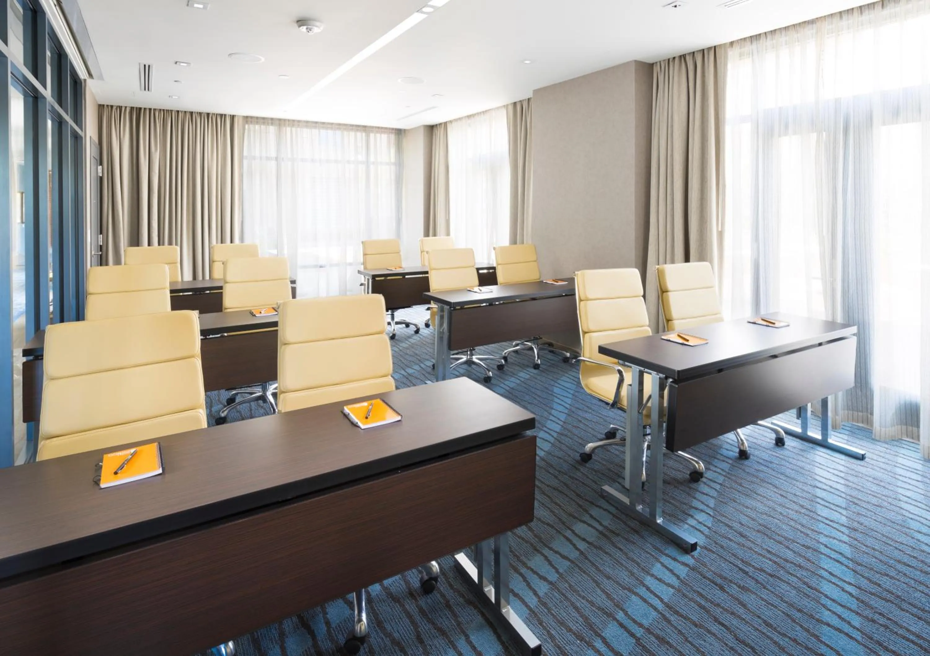 Meeting/conference room in Hotel Indigo Old Town Alexandria by IHG