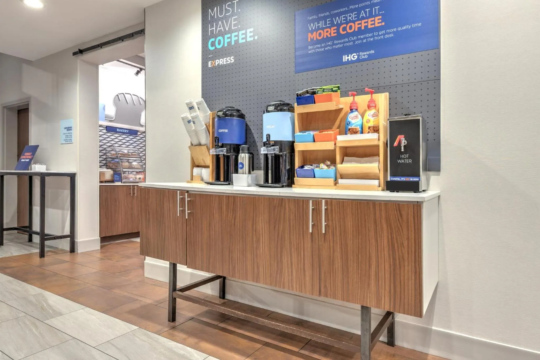 Breakfast in Holiday Inn Express & Suites Moore by IHG