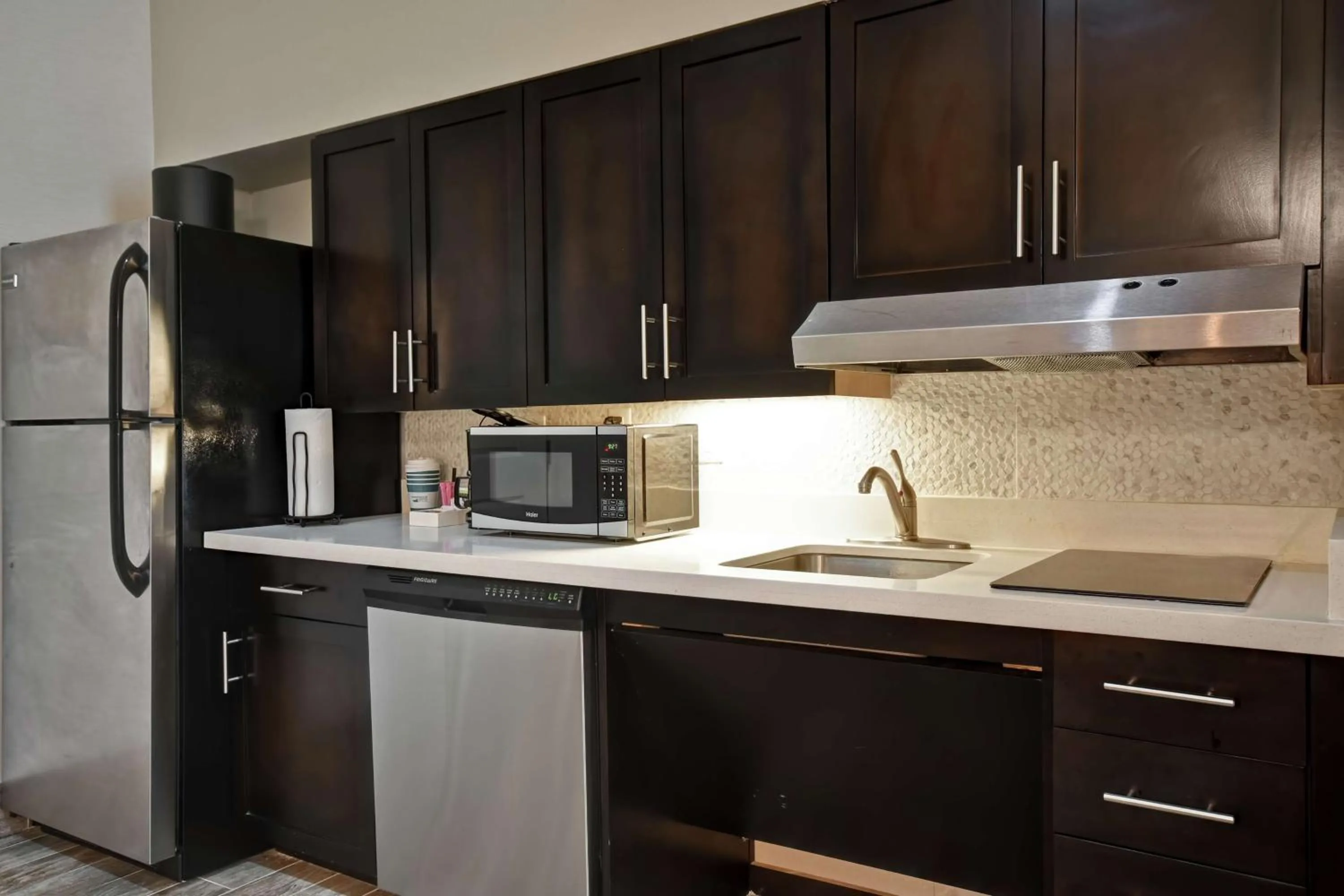 Kitchen or kitchenette in Homewood Suites by Hilton Dallas Arlington South