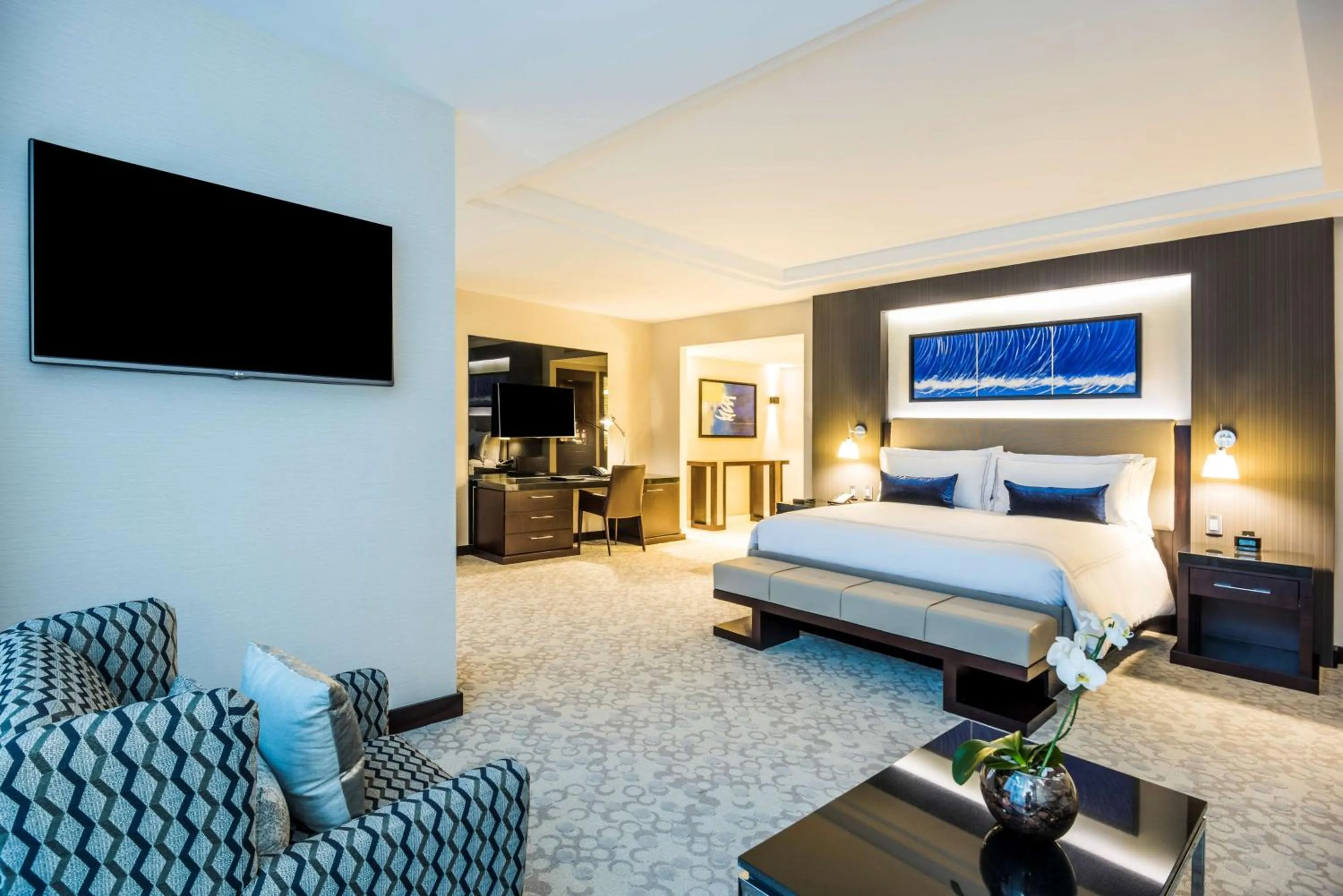 Photo of the whole room, Bed in Hyatt Regency San Luis Potosi