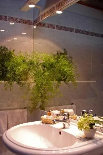 Bathroom in Hotel L'Ultimo Mulino