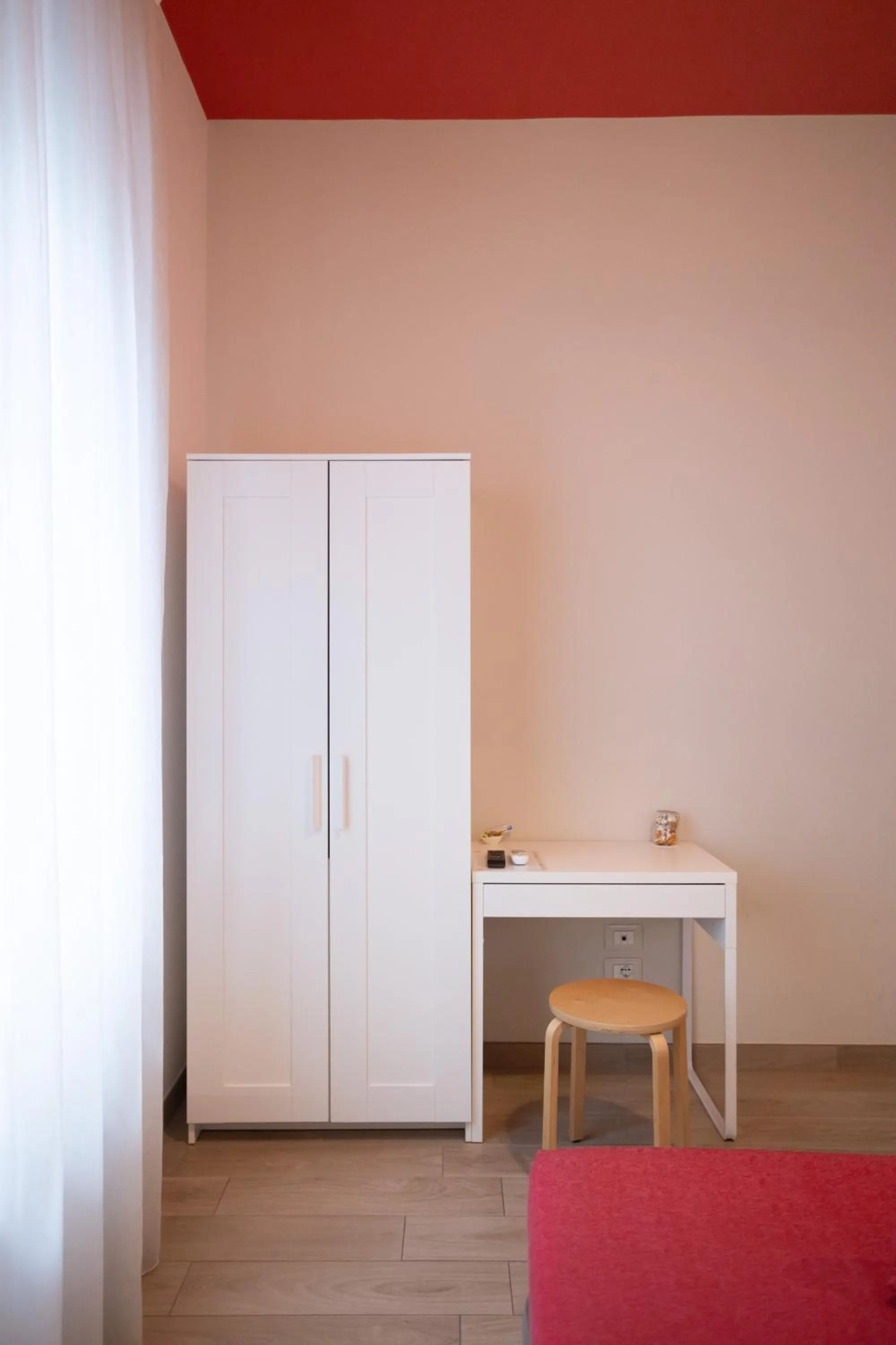 wardrobe in B&B In Natura