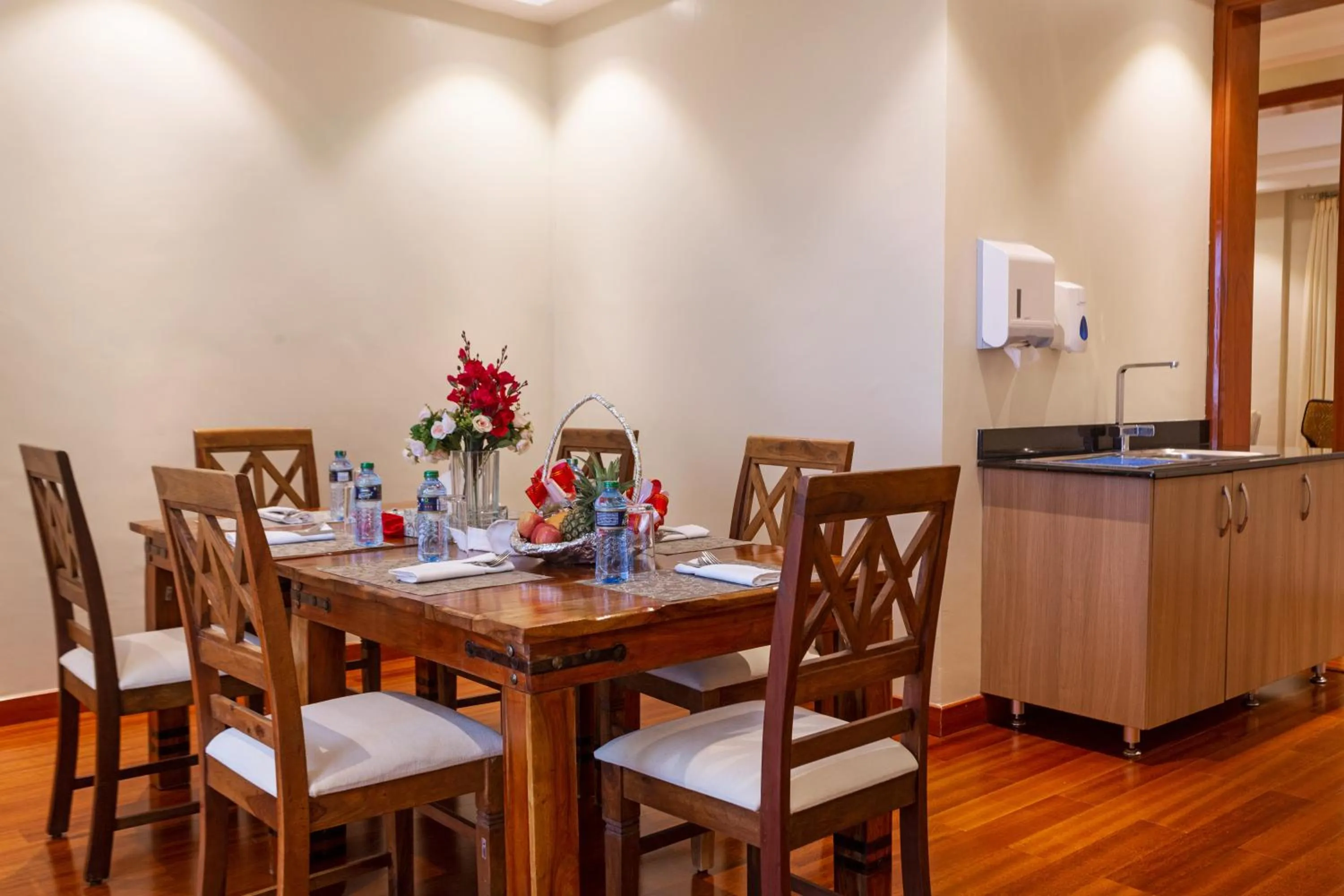 Living room in Three Steers Hotel