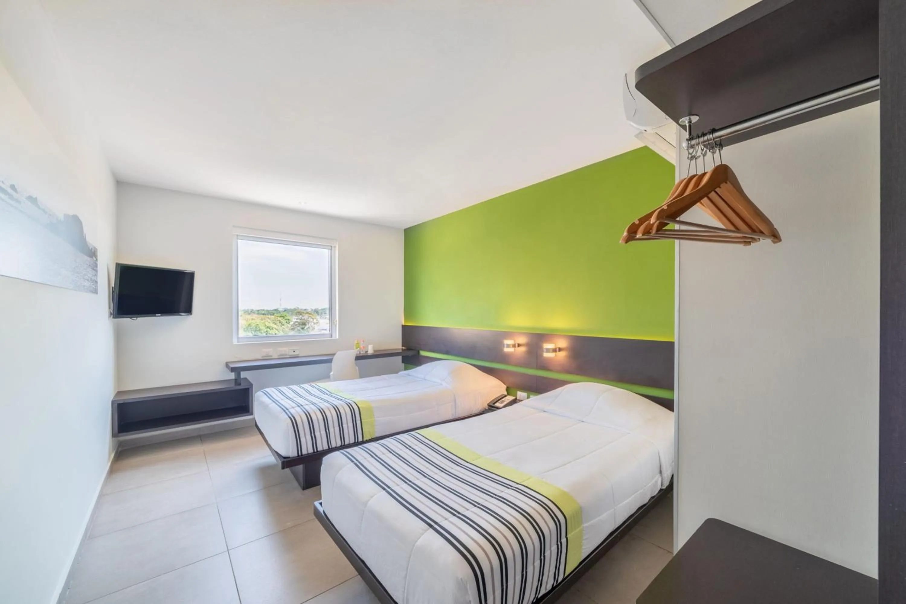 Bedroom, Bed in City Express Junior by Marriott Toluca Zona Industrial