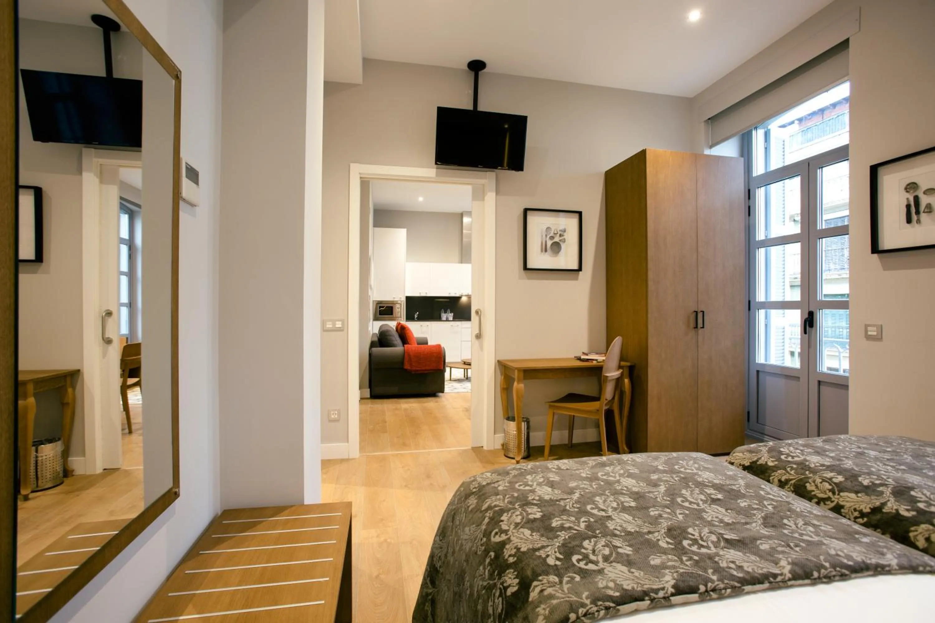 Photo of the whole room, Bed in Legazpi Doce Rooms & Suites