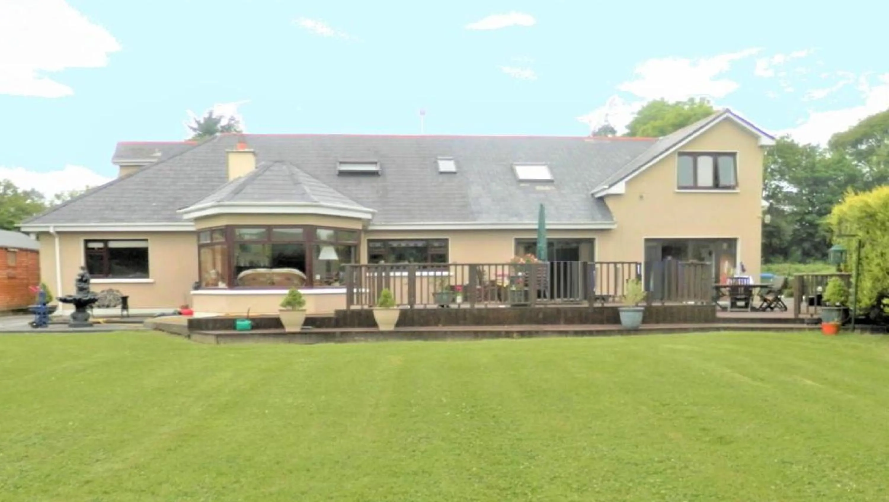 Property building in Leabrook House