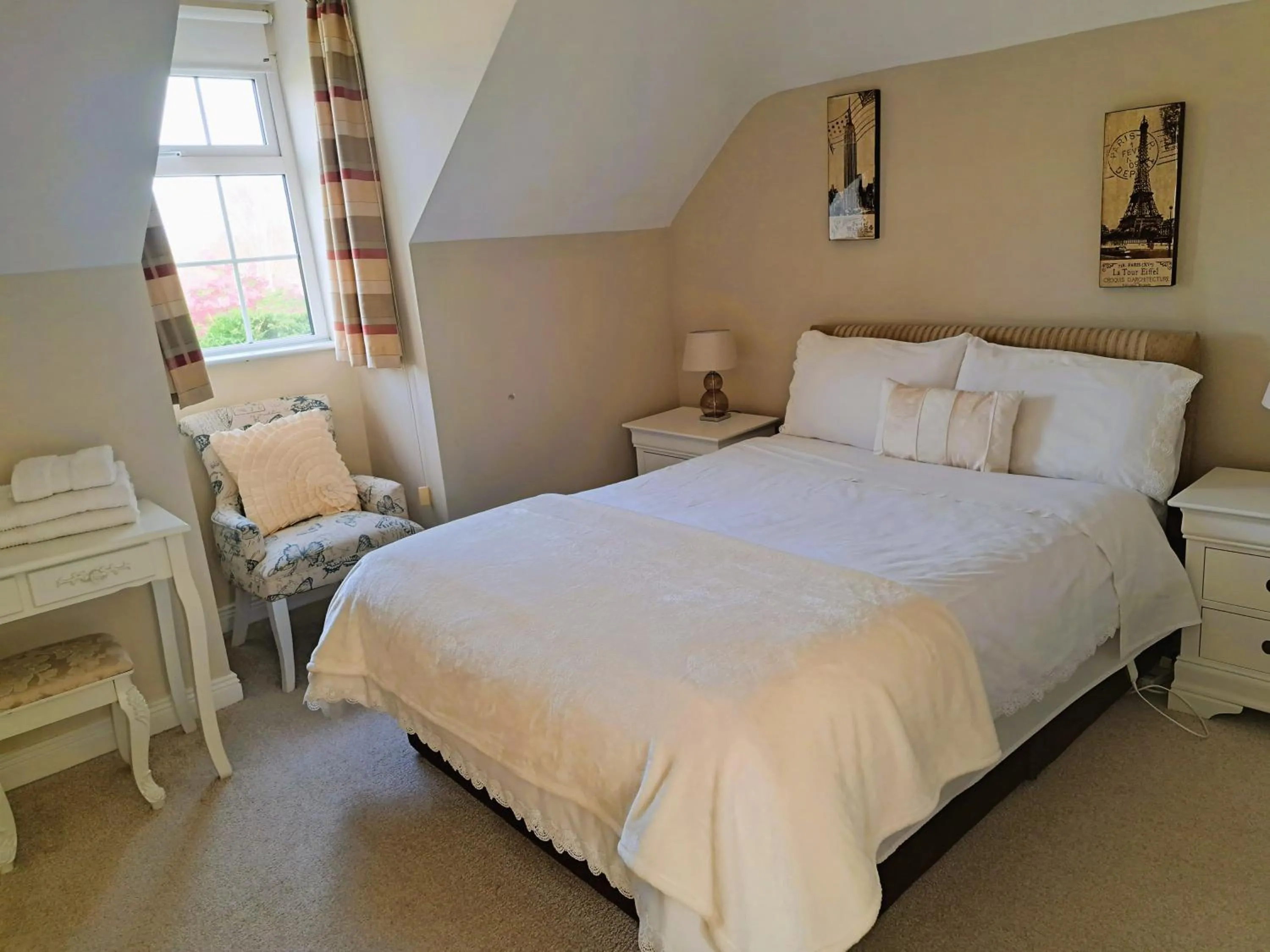 Bed in Leabrook House