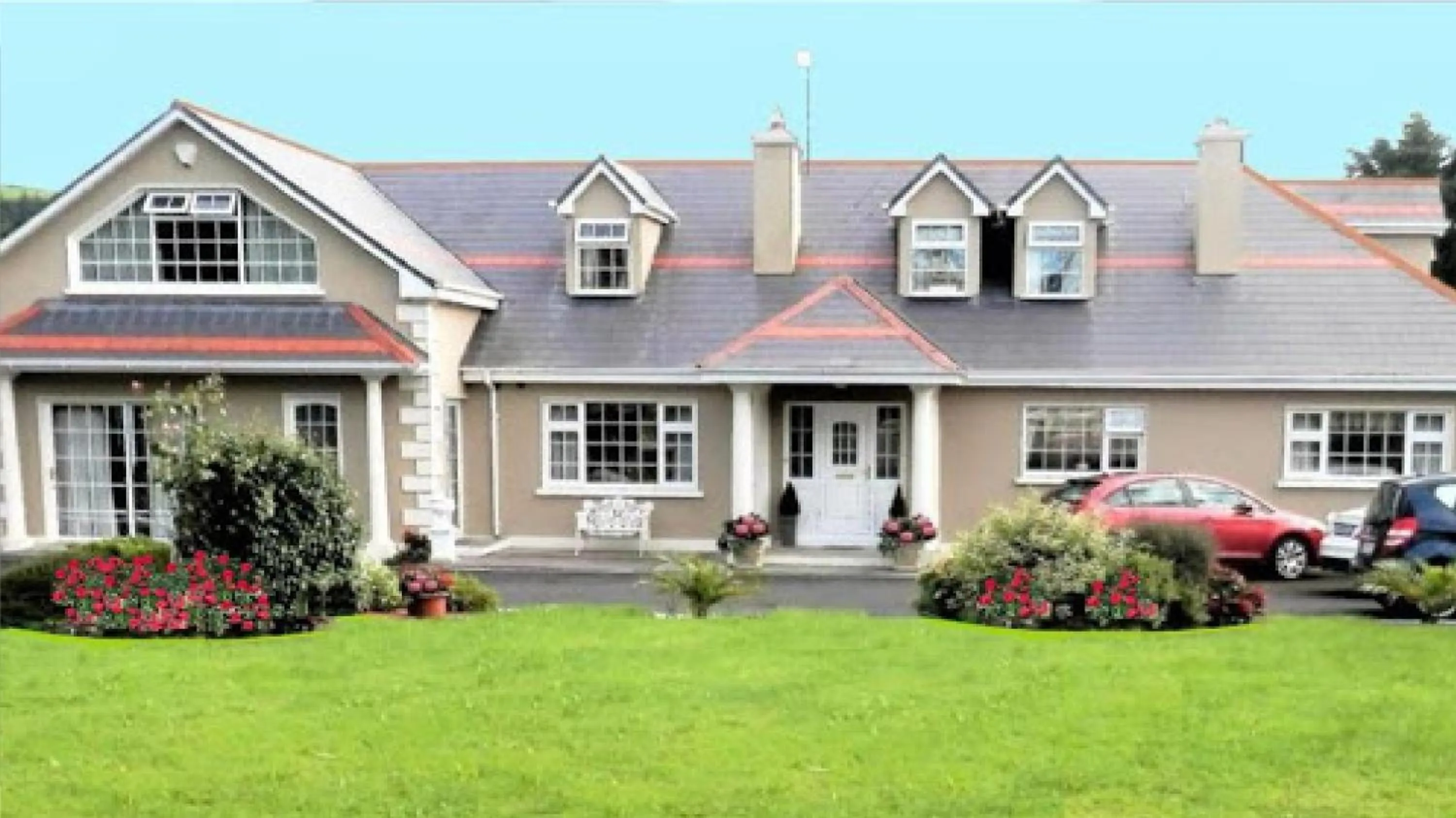 Property building in Leabrook House