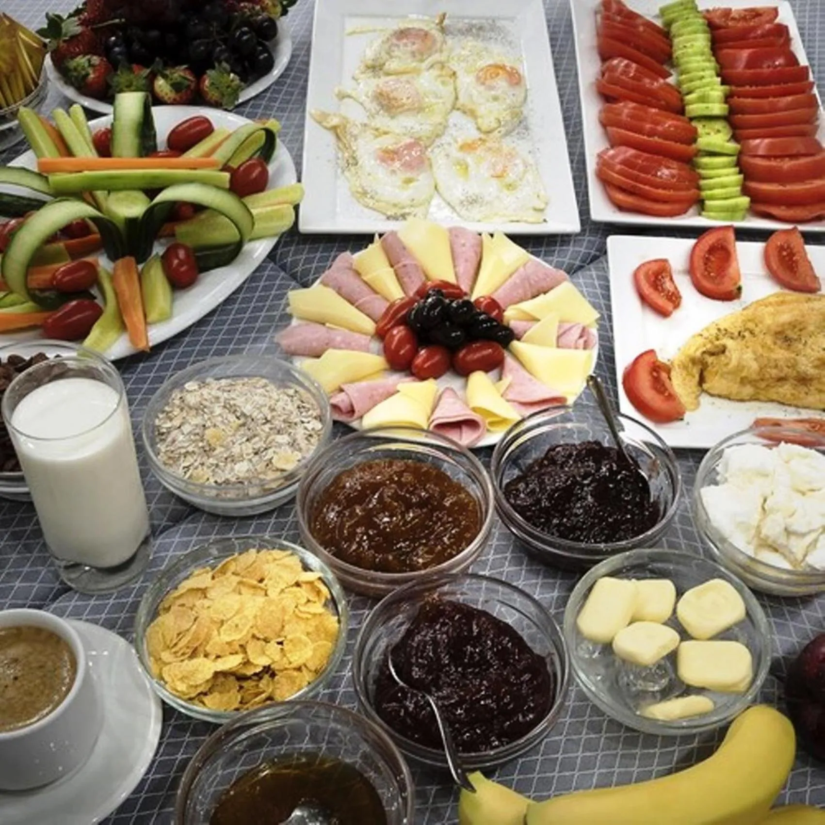 Buffet breakfast in Carolina Hotel since 1934