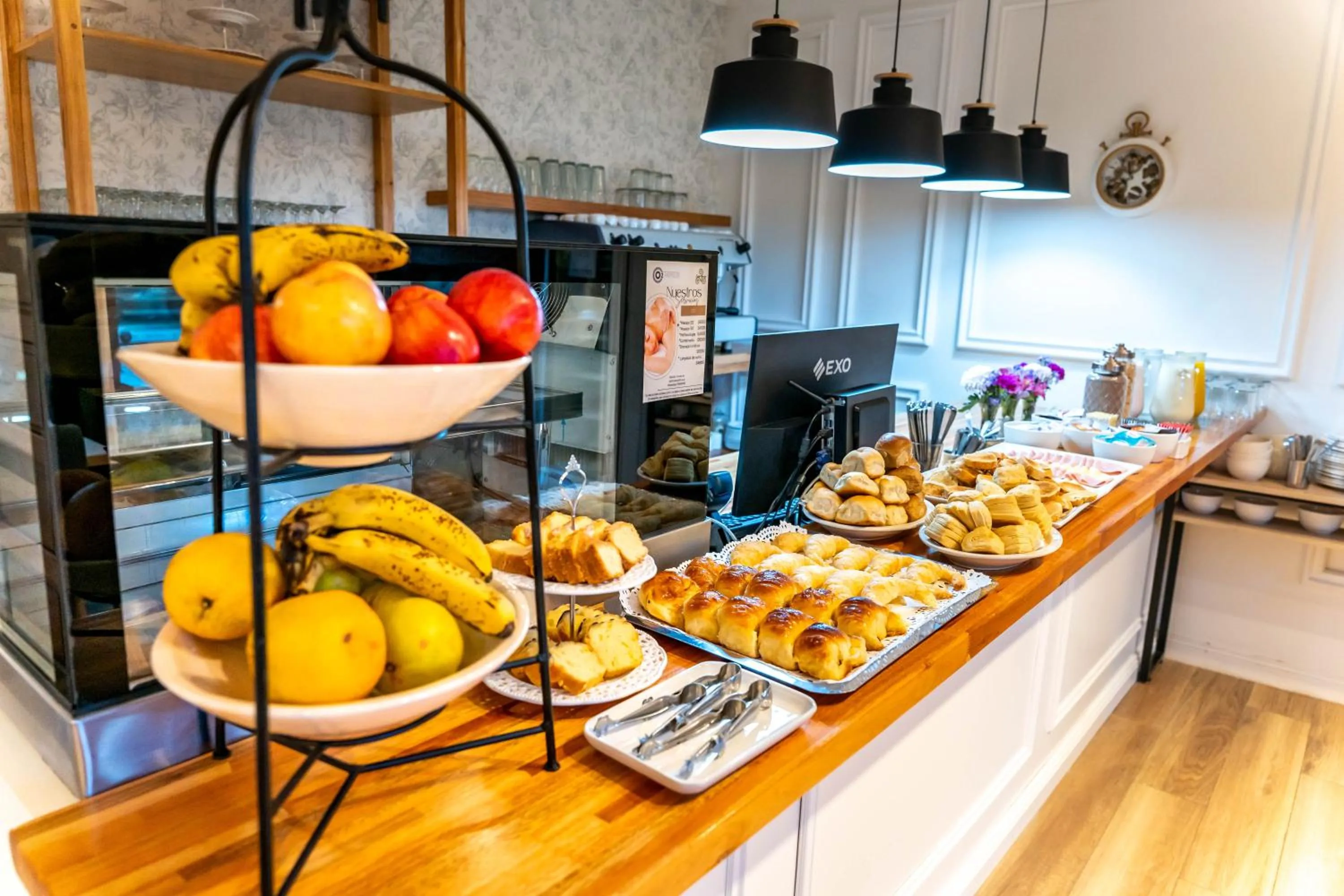 Breakfast in O2 Hotel Valeria del Mar