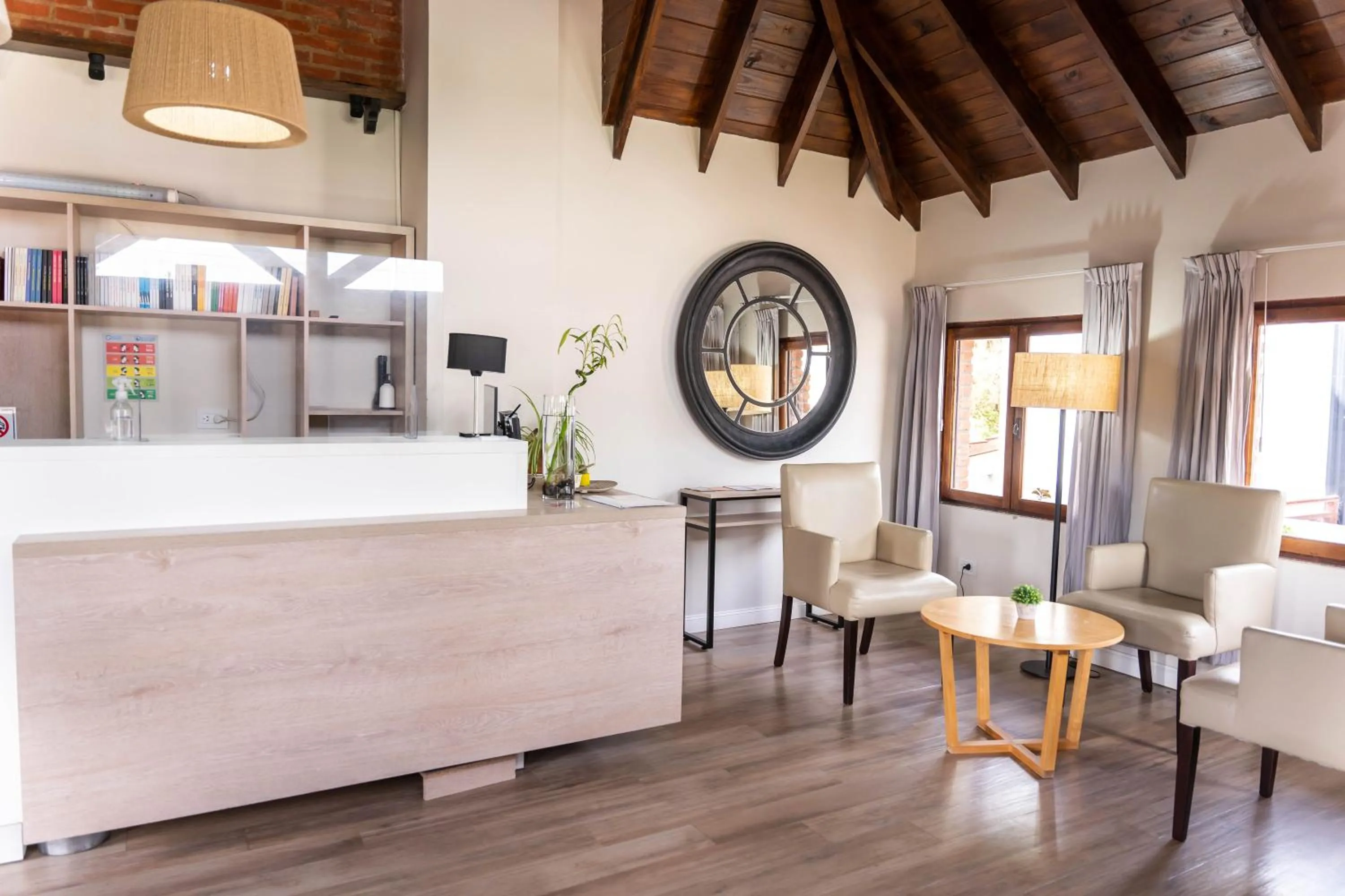 Lobby or reception in O2 Hotel Valeria del Mar