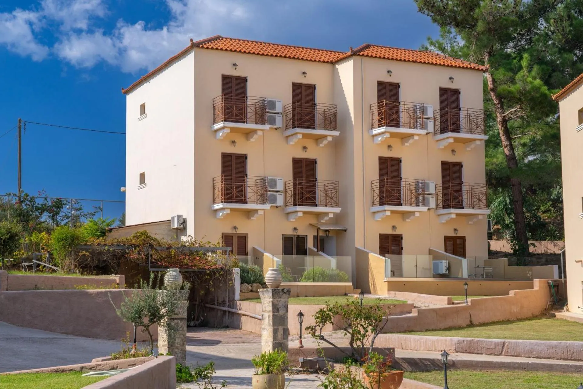 Karavados Beach Hotel