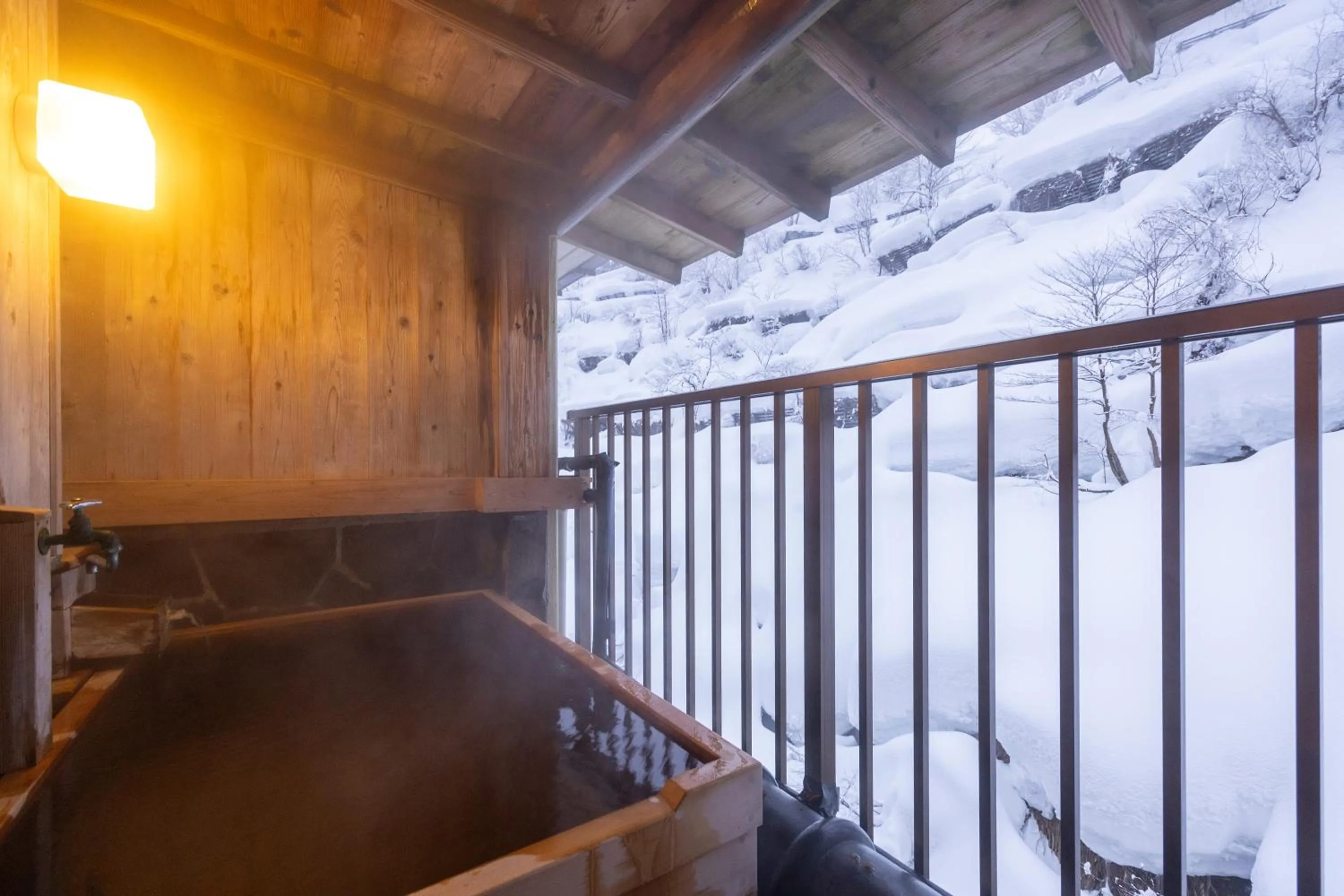 Open Air Bath in Sake Hotel Tamakiya