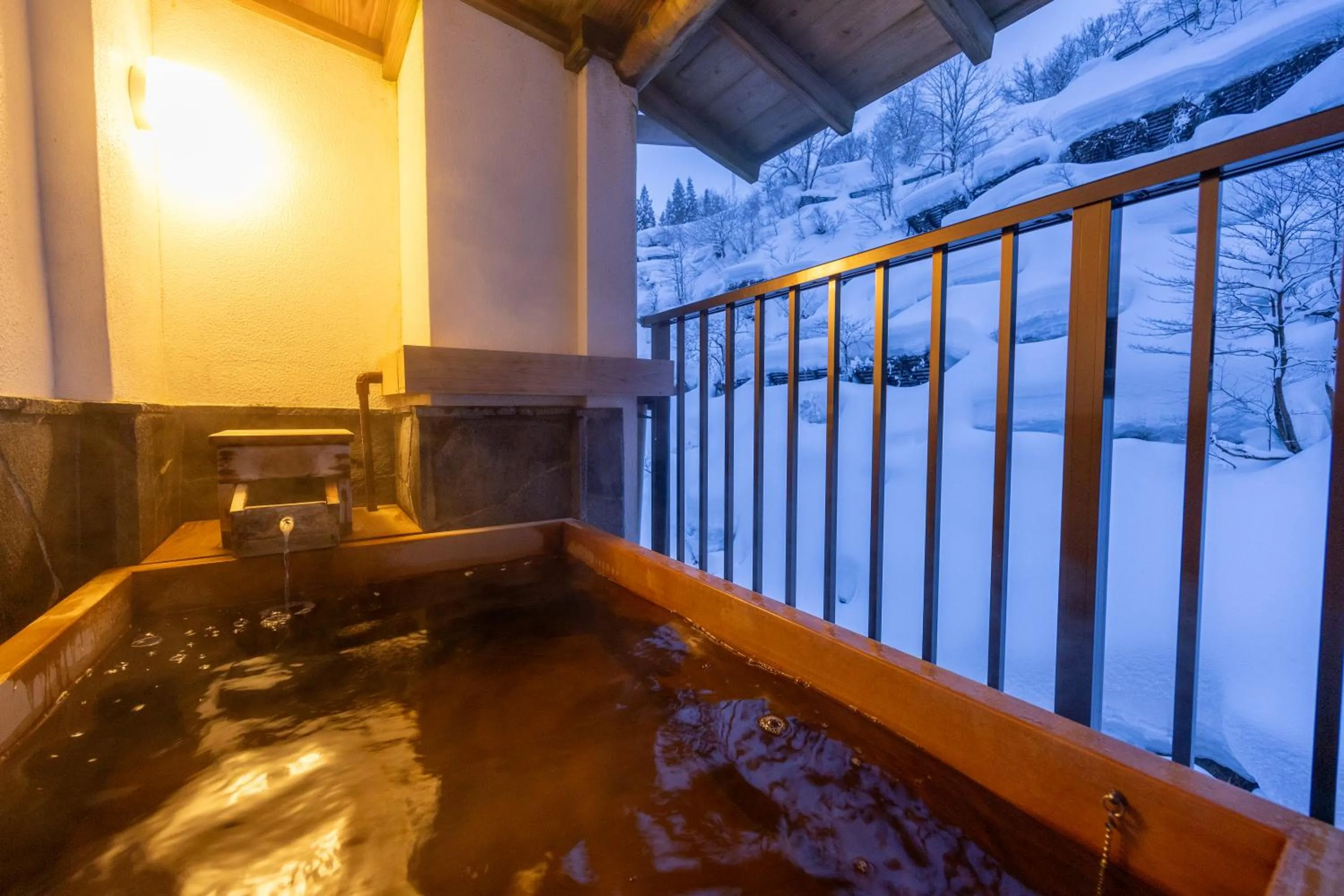 Open Air Bath in Sake Hotel Tamakiya