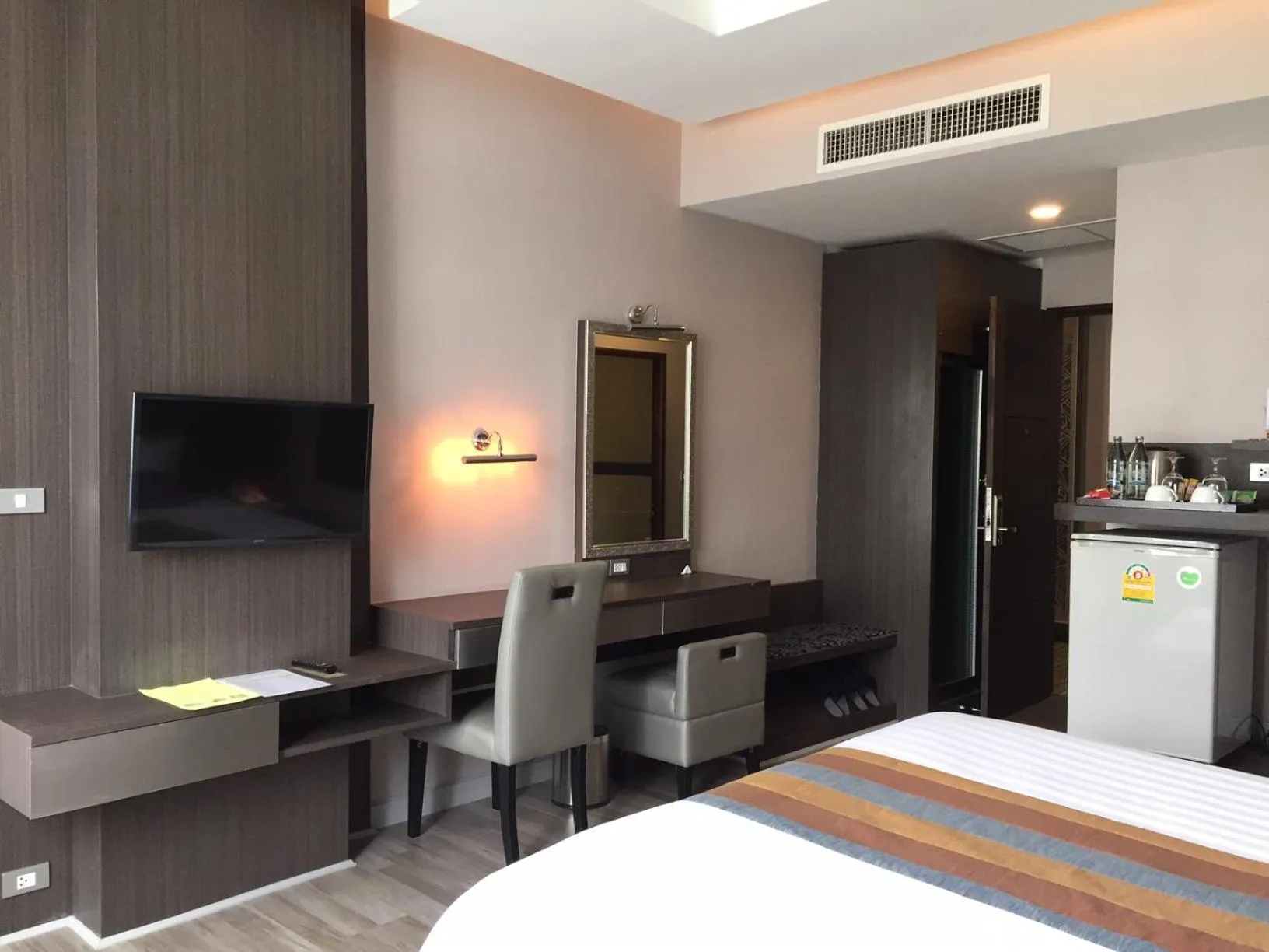 Bed in Gallery Design - SHA Extra Plus