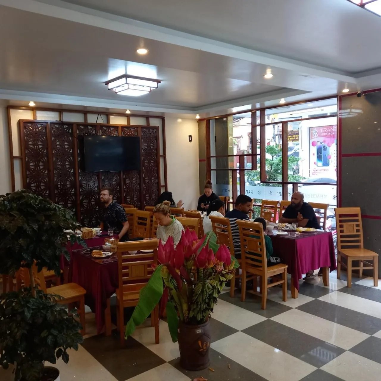 Restaurant/places to eat in Sapa Snow Hotel