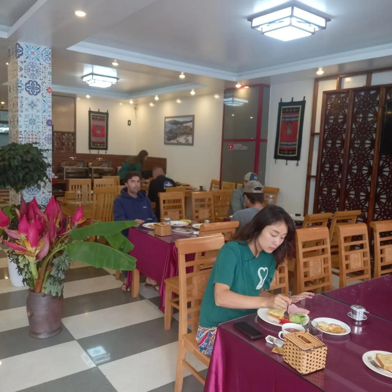 Restaurant/places to eat in Sapa Snow Hotel