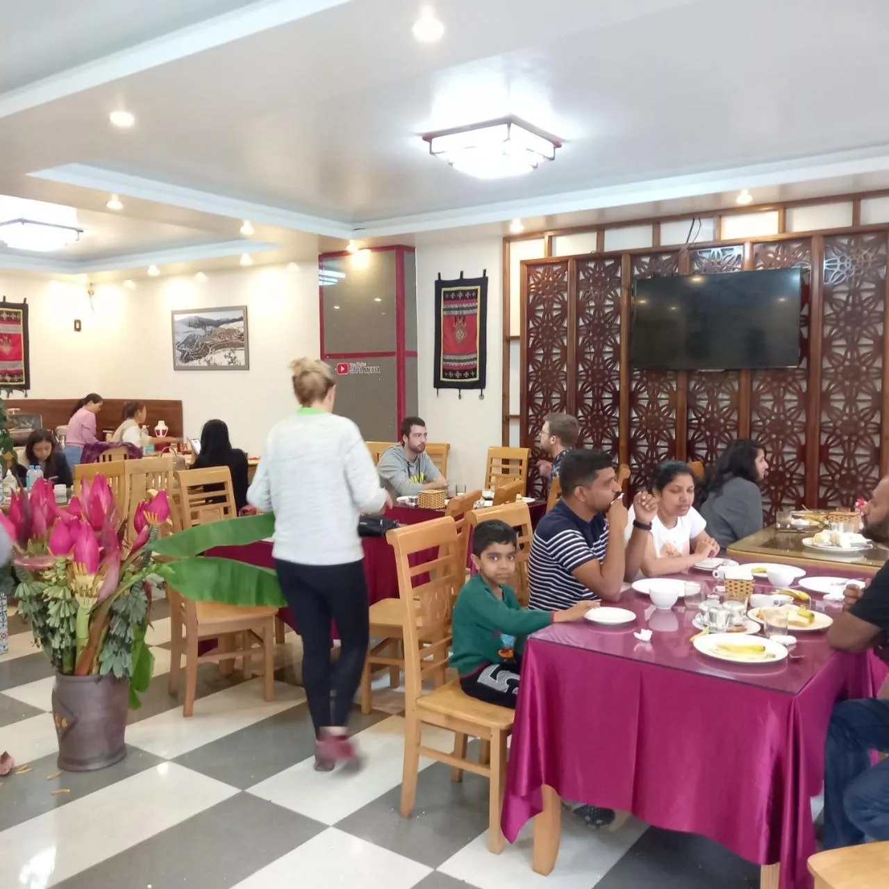 Restaurant/places to eat in Sapa Snow Hotel