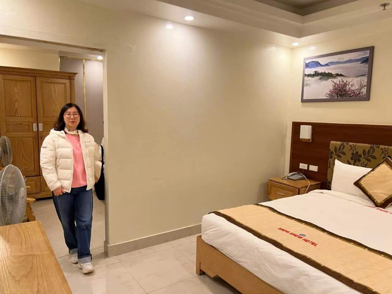 Photo of the whole room, Bed in Sapa Snow Hotel