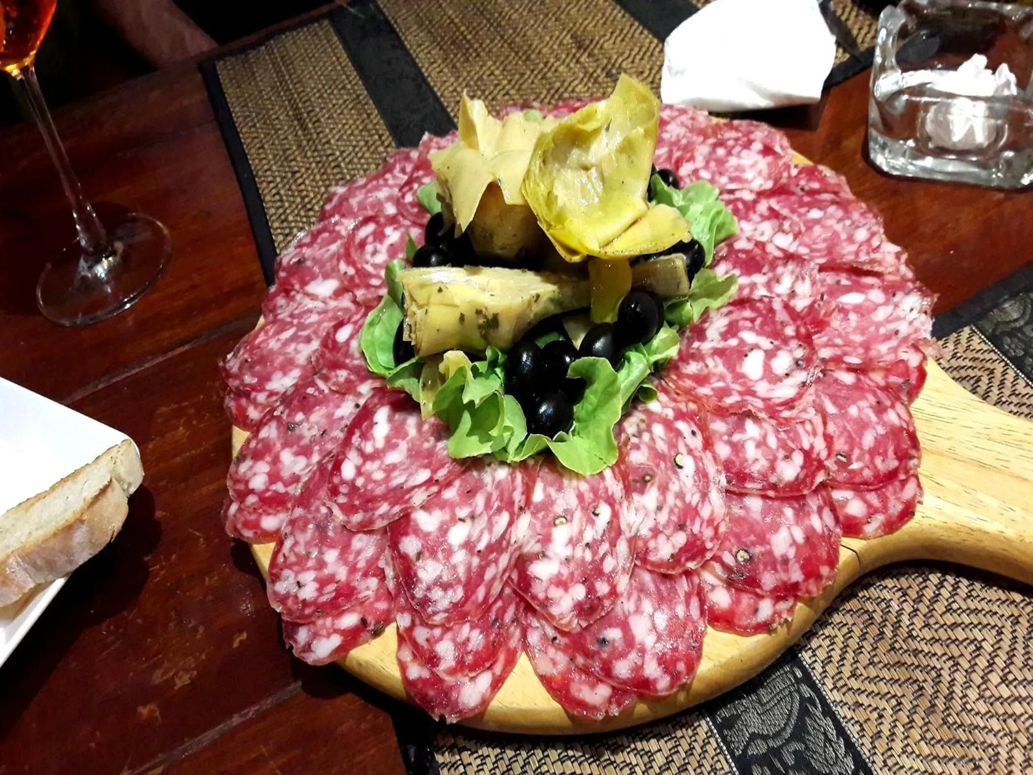 Restaurant/places to eat in Casa E Mare