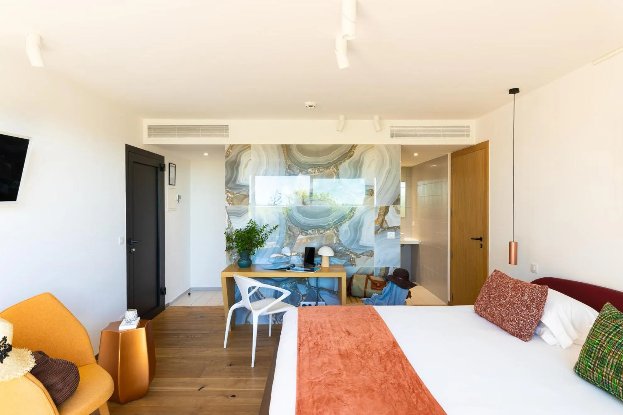 Bed in Hôtel & Spa Version Maquis Citadelle